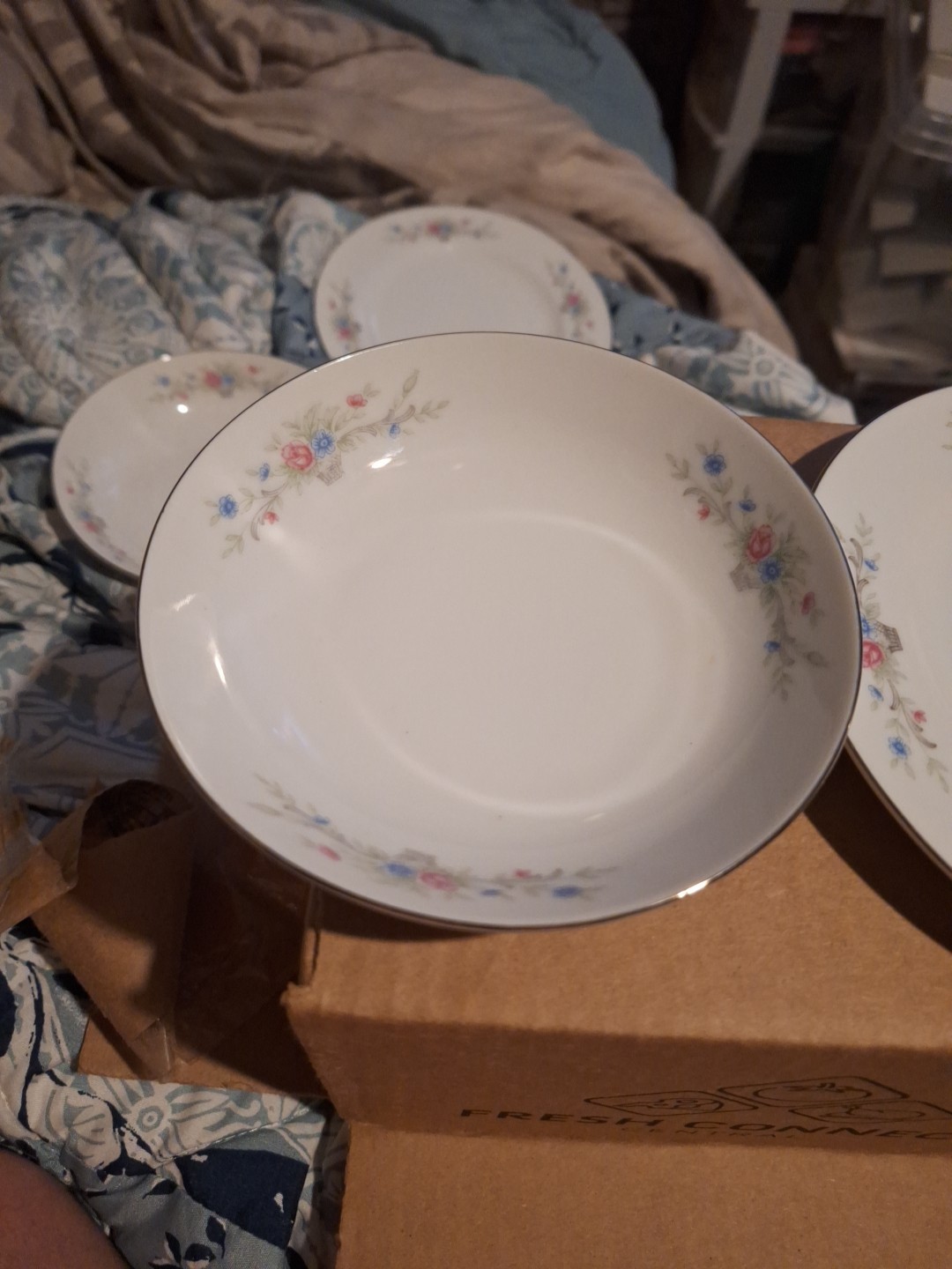 Florenteen Fine China Fantasia Japan Soup Bowls 5.5in & Saucers 6.5in Set of 4