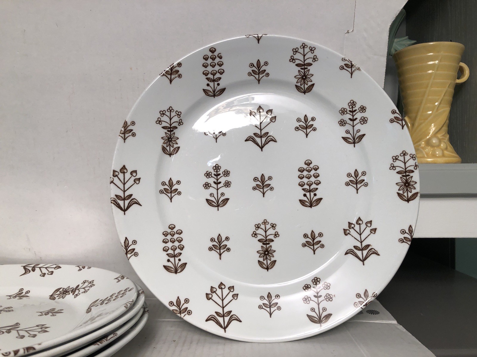 ARABIA FINLAND TAPESTRY DINNER PLATES SET OF 6 BROWN