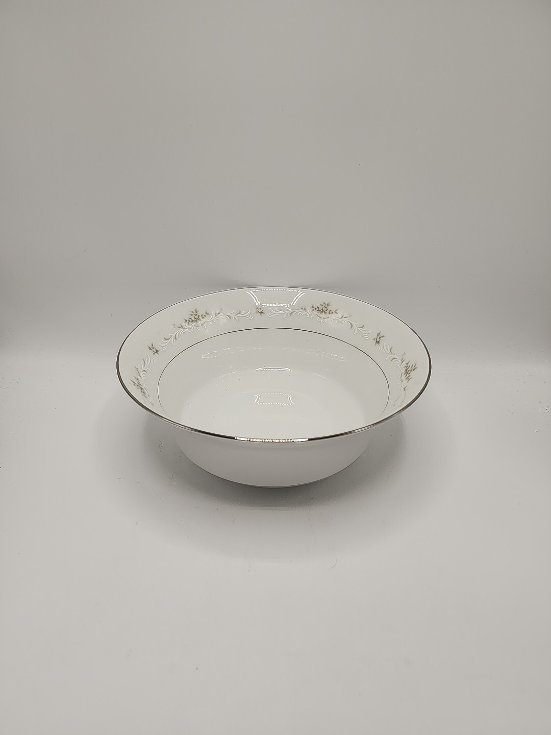 Sango “Ballad” 9 1/8 Inch Round Serving Bowl – Mint Condition