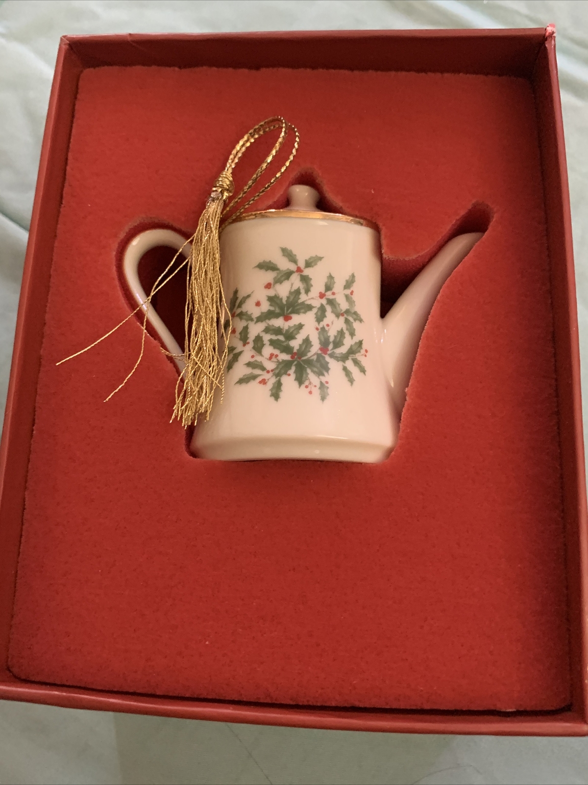 Lenox Holiday Teapot Tea Pot Ornament Holly Berry New box Damaged Read