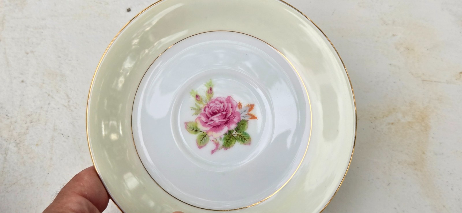 Fuji China Rosette Set of Four Cup W/Saucers Gold Rim Made in Occupied Japan b
