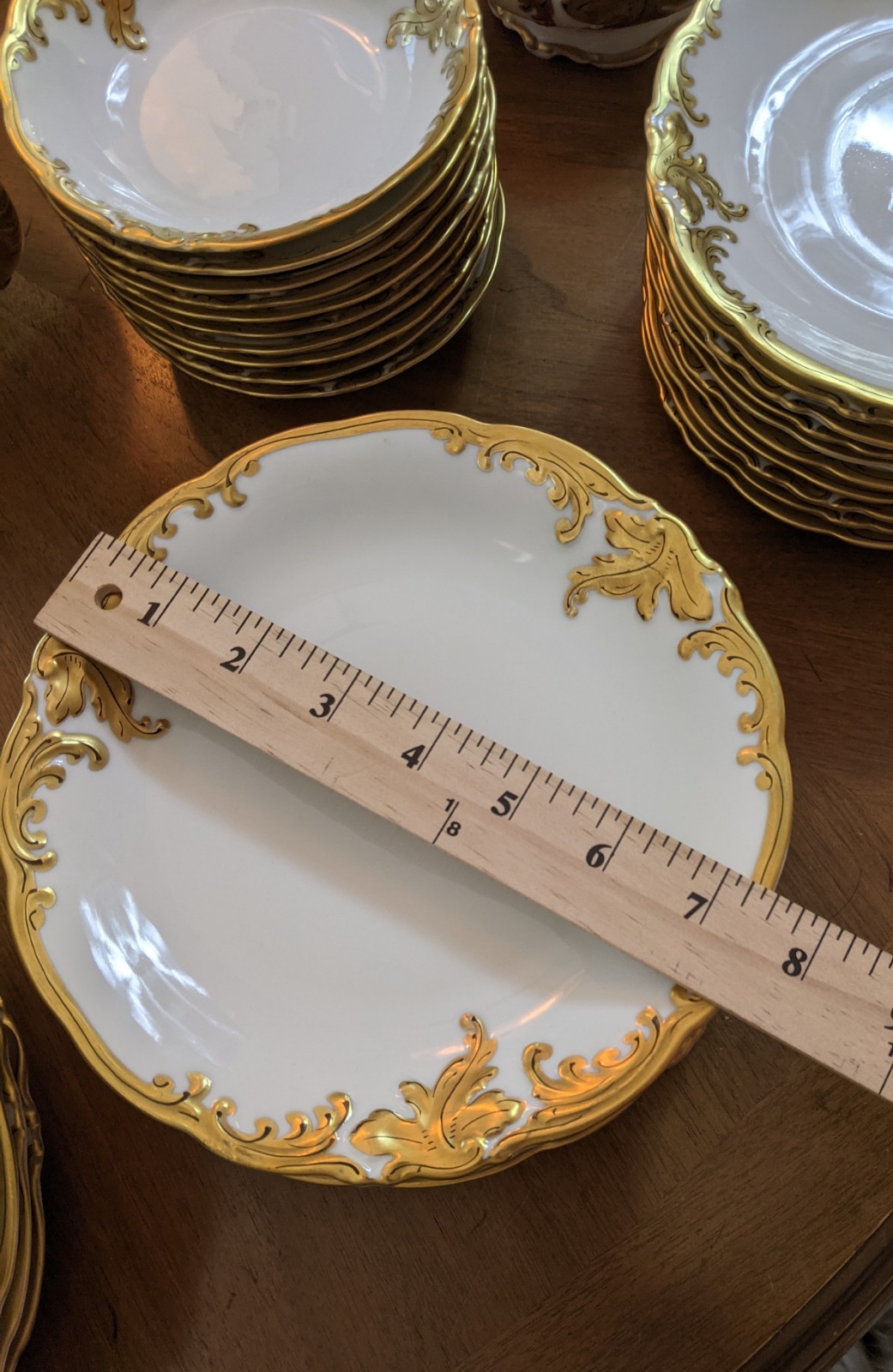 WALBRZYCH WAWEL CHINA POLAND GOLD GILDED EDGE COMPLETE SERVICE FOR 10 UNBOXED