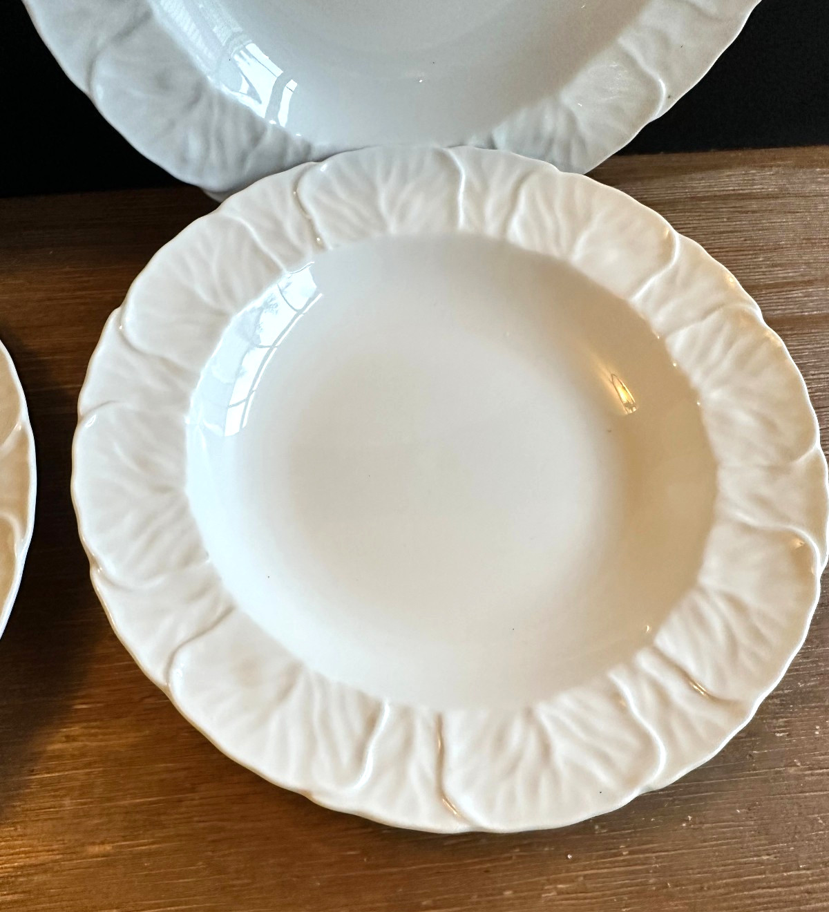 Wedgewood Countryware White Bone China porcelain Cabbage 4 Desert bowls 6 1/4″