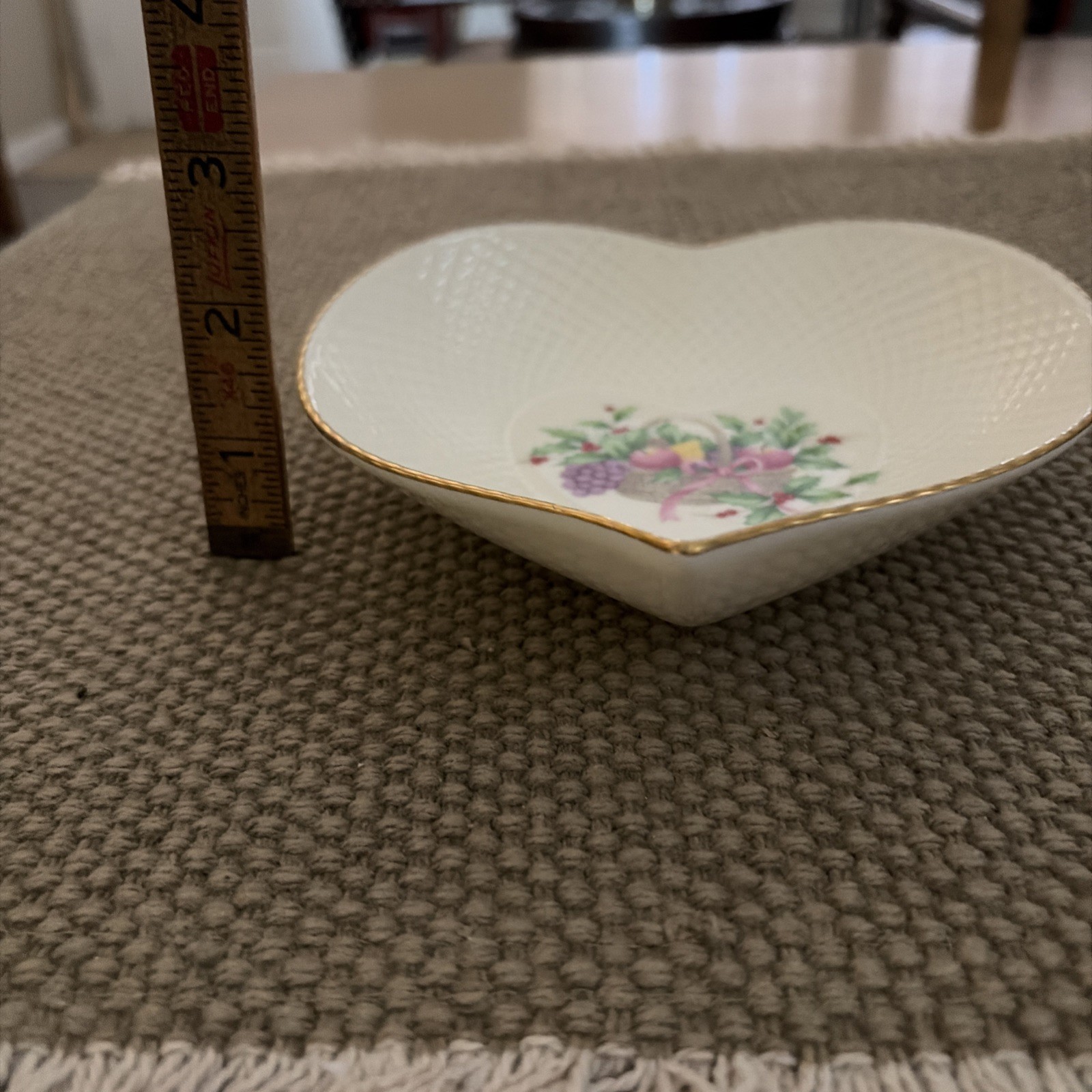 Mikasa Ivory Bone China, Japan, Christmas Spirit Heart Shaped Trinket Bowl B2098