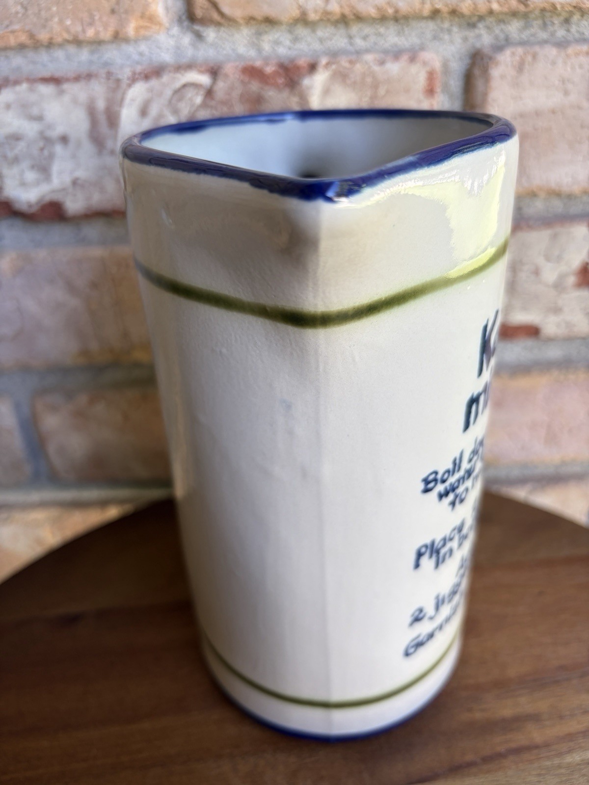 Louisville KY Pottery Stoneware Mint Julep Pitcher USA 36oz EUC