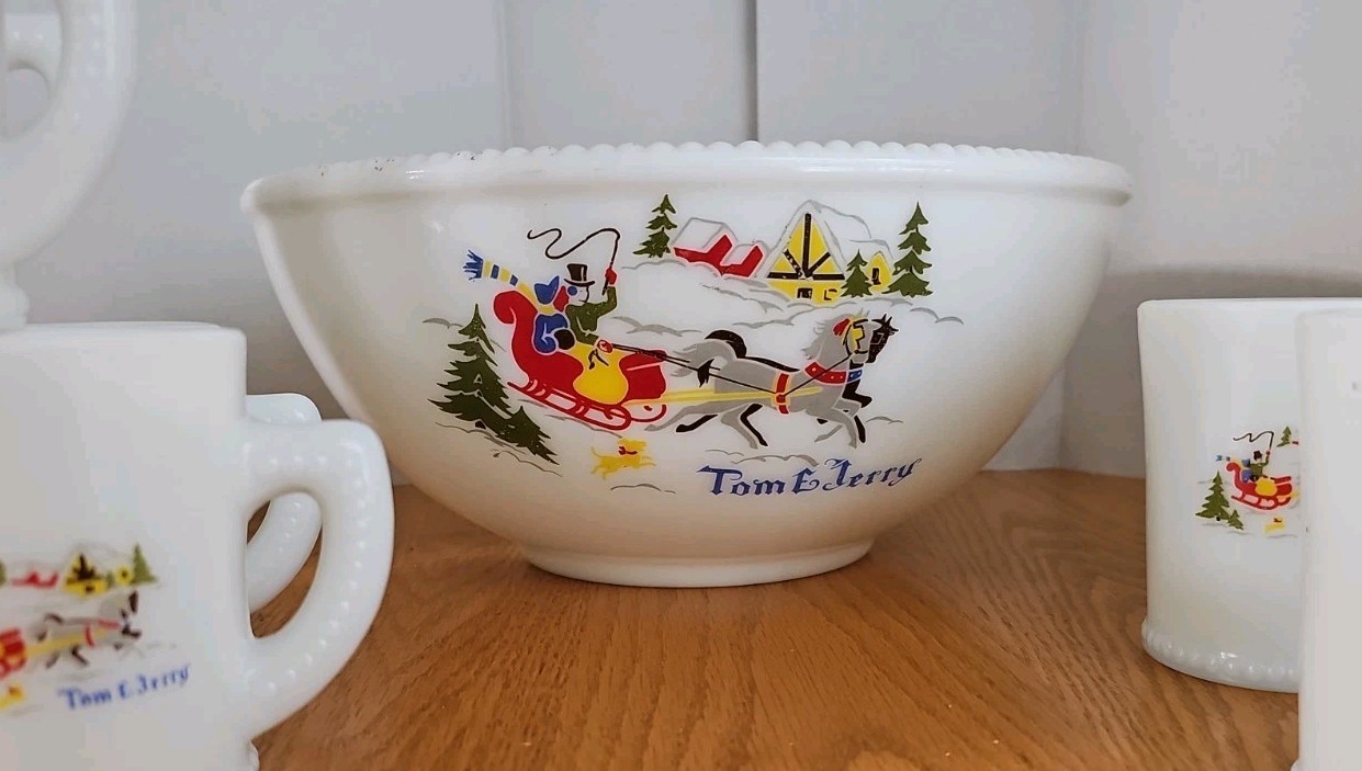 Vintage Tom & Jerry Milk Glass Beaded Punch Bowl & 11 Cups Sleigh Horses