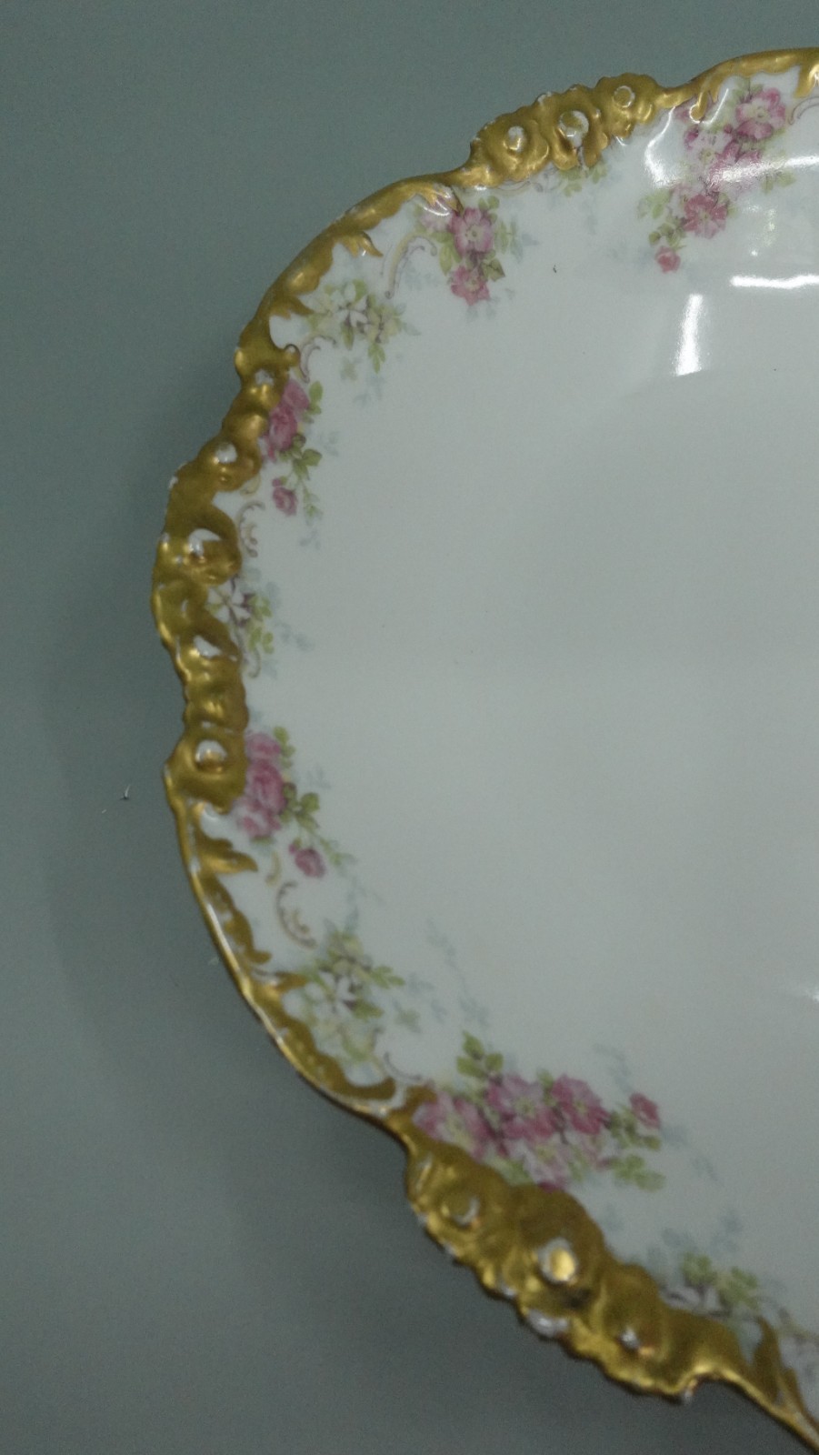 Haviland Platter, 9 J. Pouyat, 9.25″