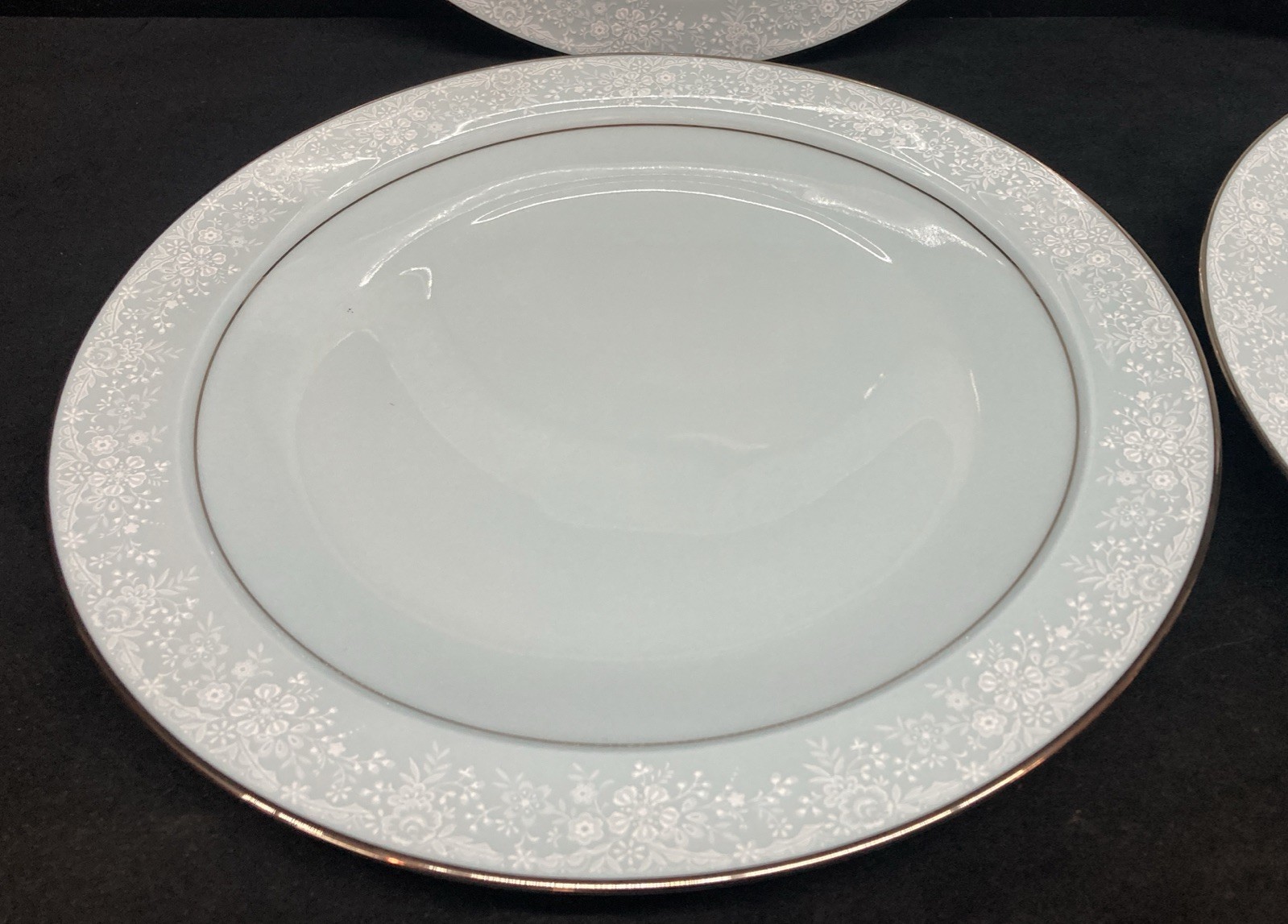 Noritake Fidelity 8003 Dinner Plates Blue 10 1/8” Set of 4