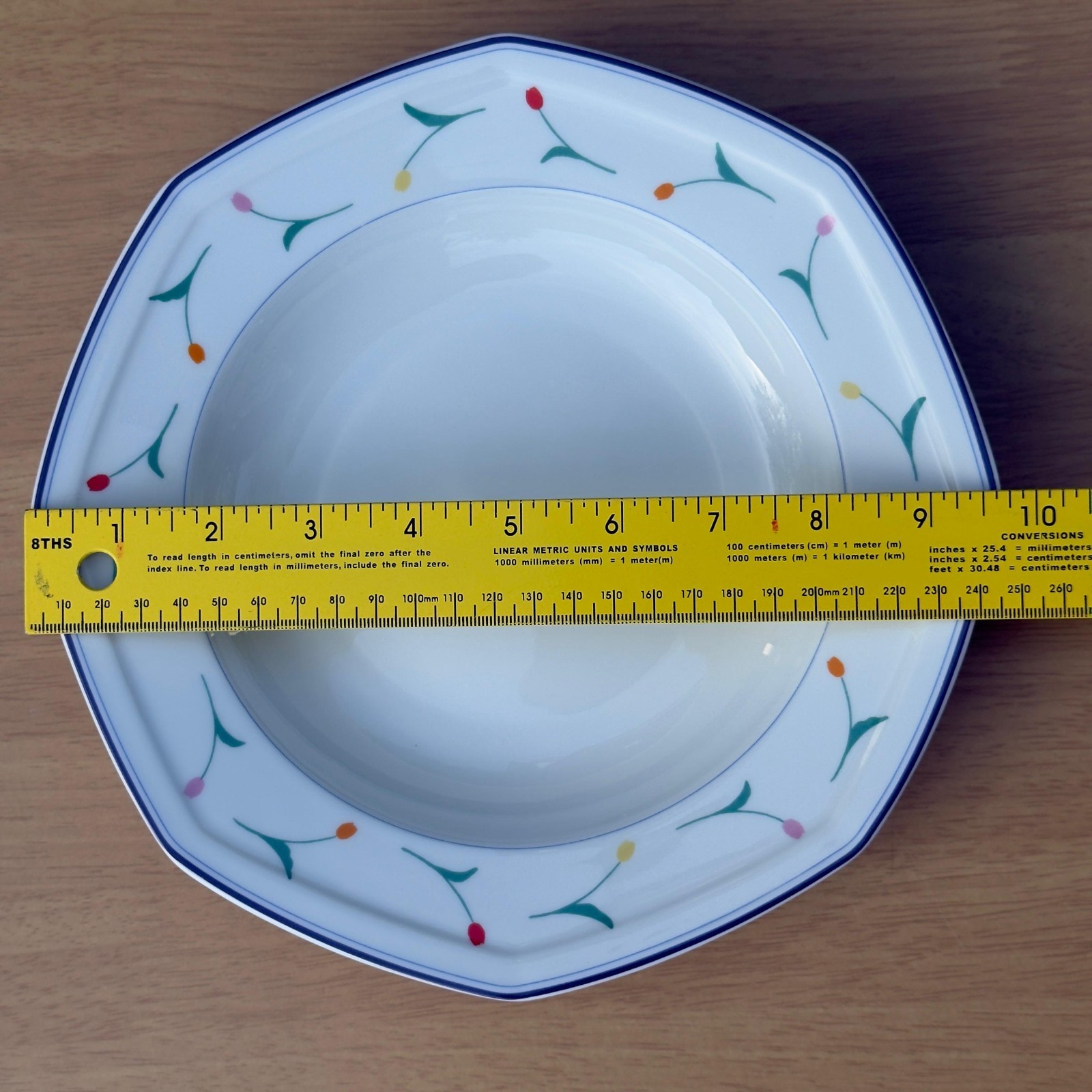 Christopher Stuart – Sundance Fine China – 5 Dinner Plates & 2 Bread Plates
