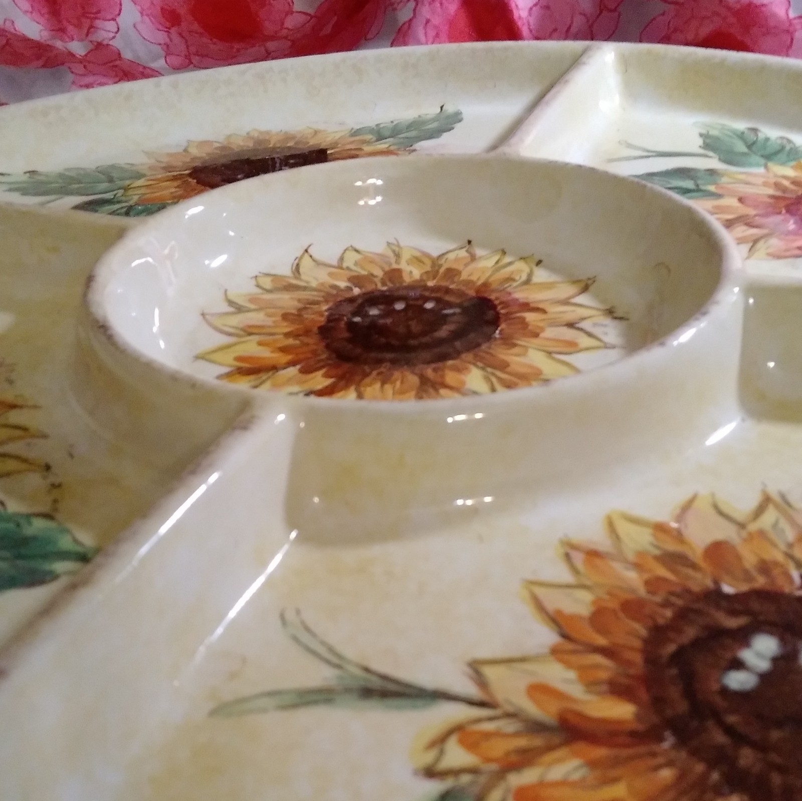 Maxcera Tuscan Sunflowers Round Divided Ceramic Serving Tray Glossy Backstamp