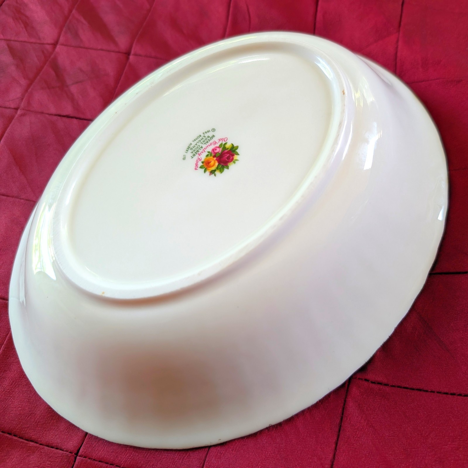 Perfect 1962 Royal Albert Old Country Roses 9″ Oval Vegetable Serving Bowl Dish