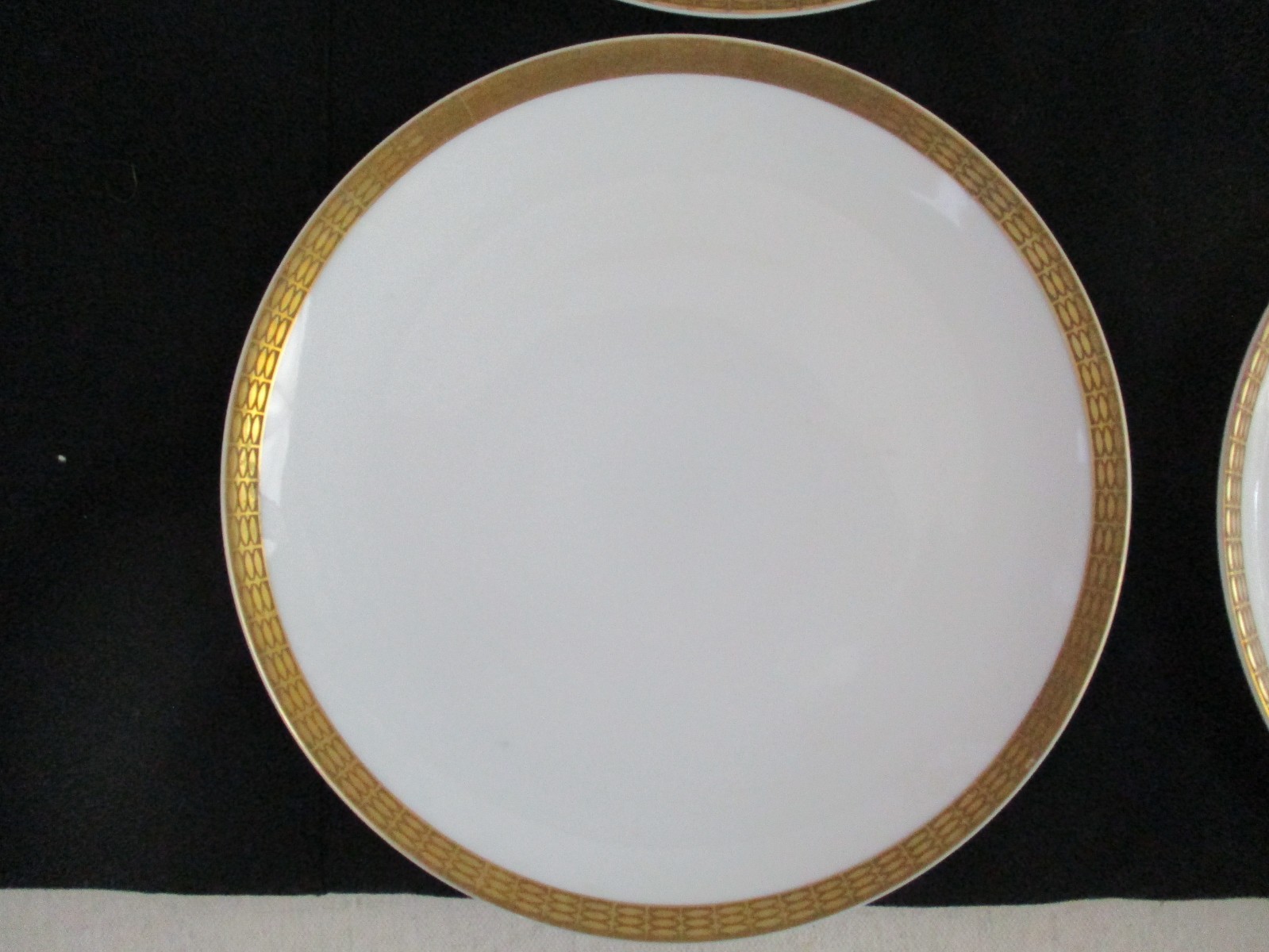 4 Vtg Gourmet’s Bavarian China Golden Elegance 7″ Plate White Gold Band Germany