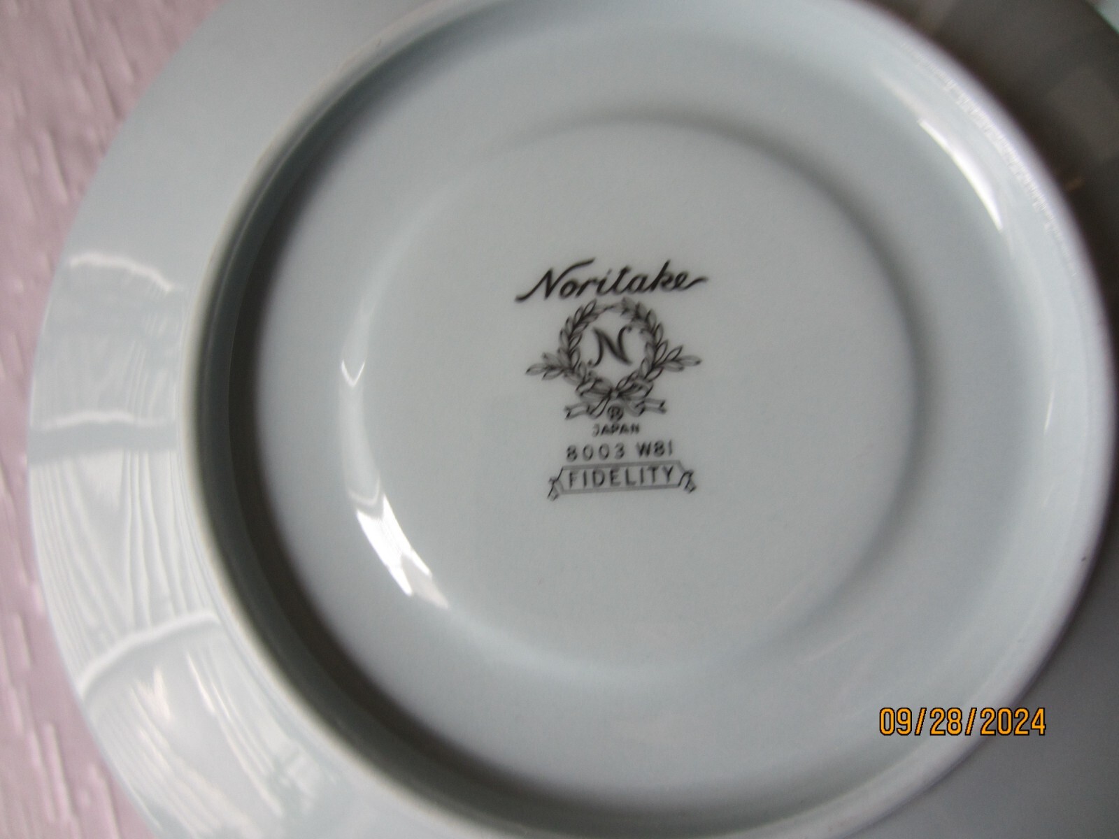 Noritake Fidelity Dinnerware sauces plates Blue White Flowers Platinum Trim EUC
