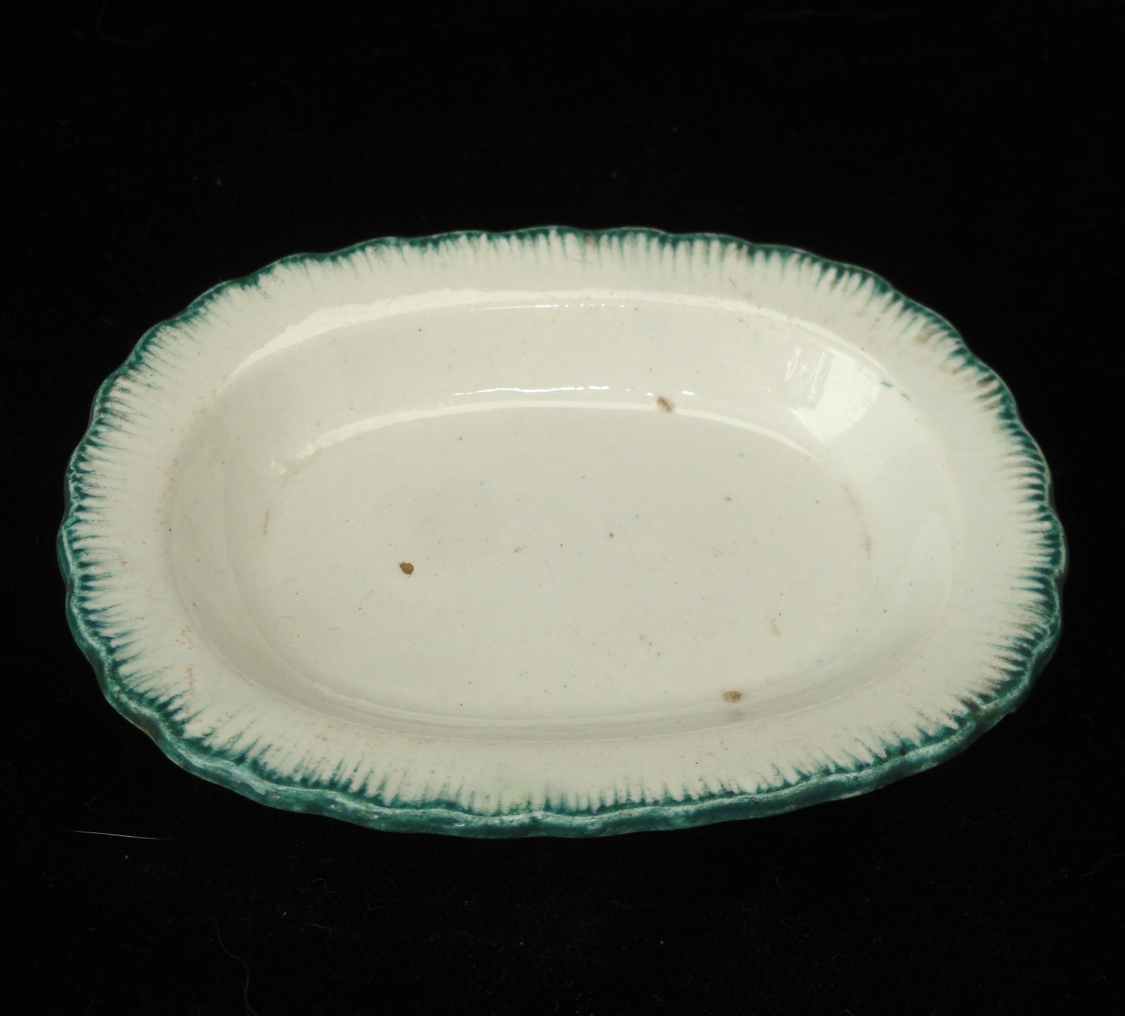 Green Feather Edge Shell Edged Pearlware Toy Platter Davenport c 1825