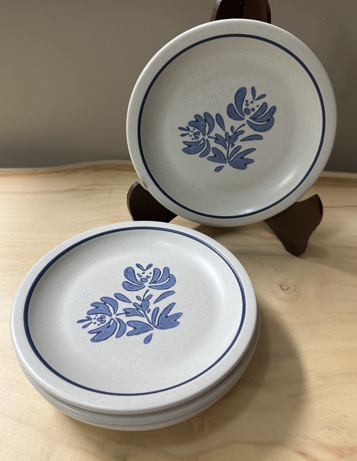 5 – Pfaltzgraff Yorktowne 6.75″ Salad Bread Dessert Plates USA FREE SHIPPING