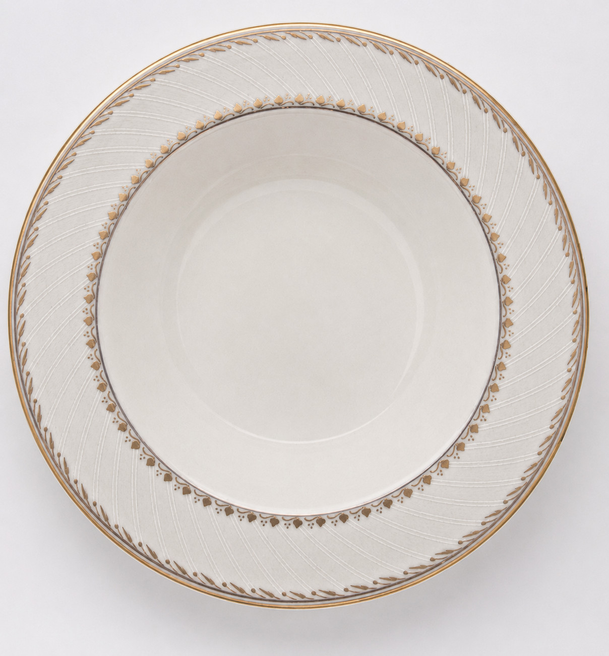 Mikasa Golden Crown L3416 Rim Soup Bowls Set of 4 New Tags 8.25″ Elegant Dining