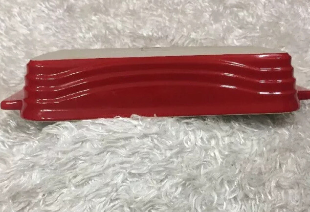 Le Gourmet Chef Red Stoneware Baking Dish Rectangle 10” x 7” Grooved Handles