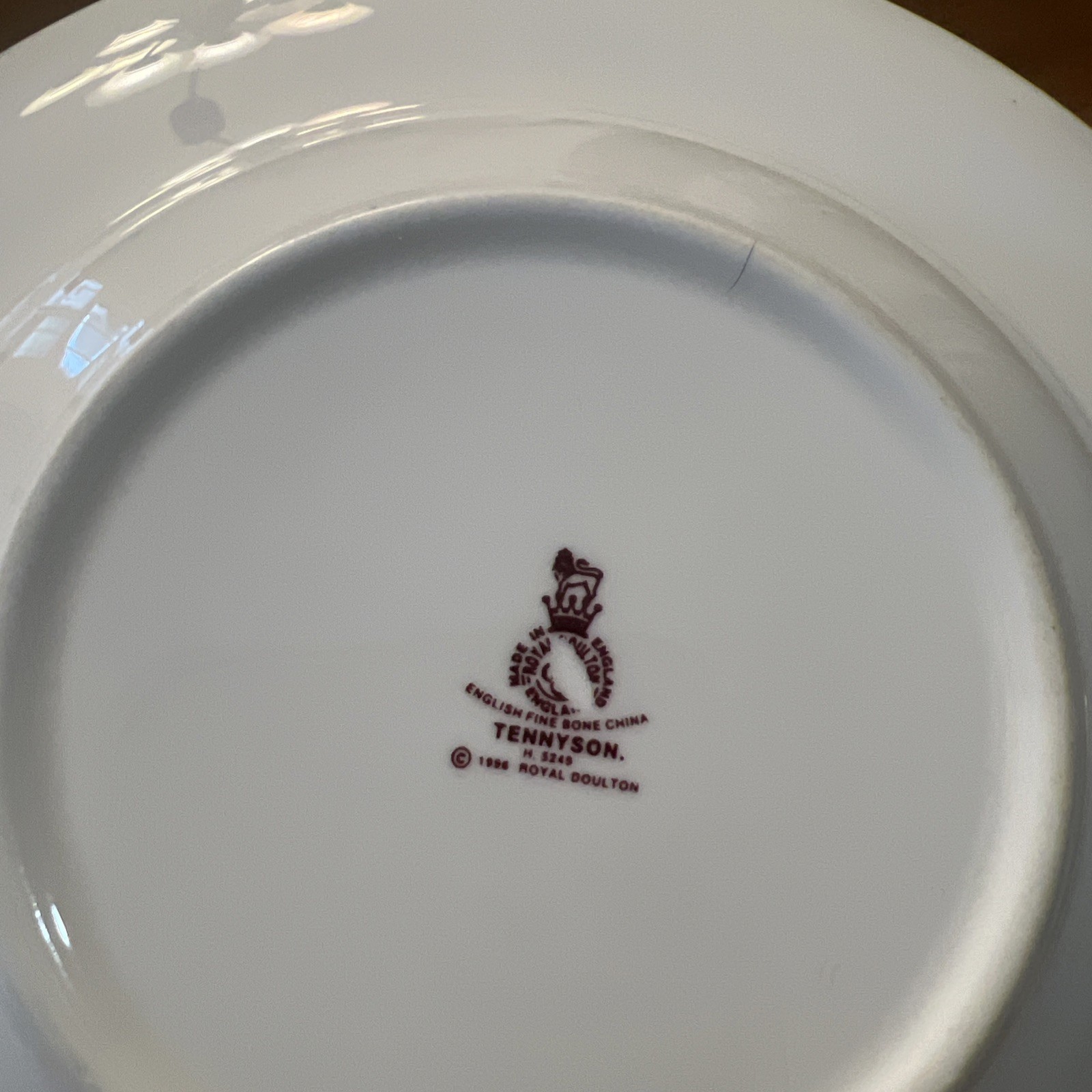 Royal Doulton Bone China “Tennyson” 1996 England 6 Rim Soup Bowls 8¼” Disc. EUC