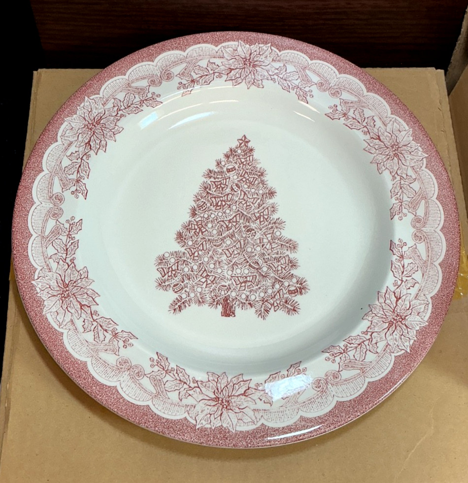 Staffordshire Engravings Yuletide PINK COLORED SET – SERVICE FOR 4 PLACE SETTING