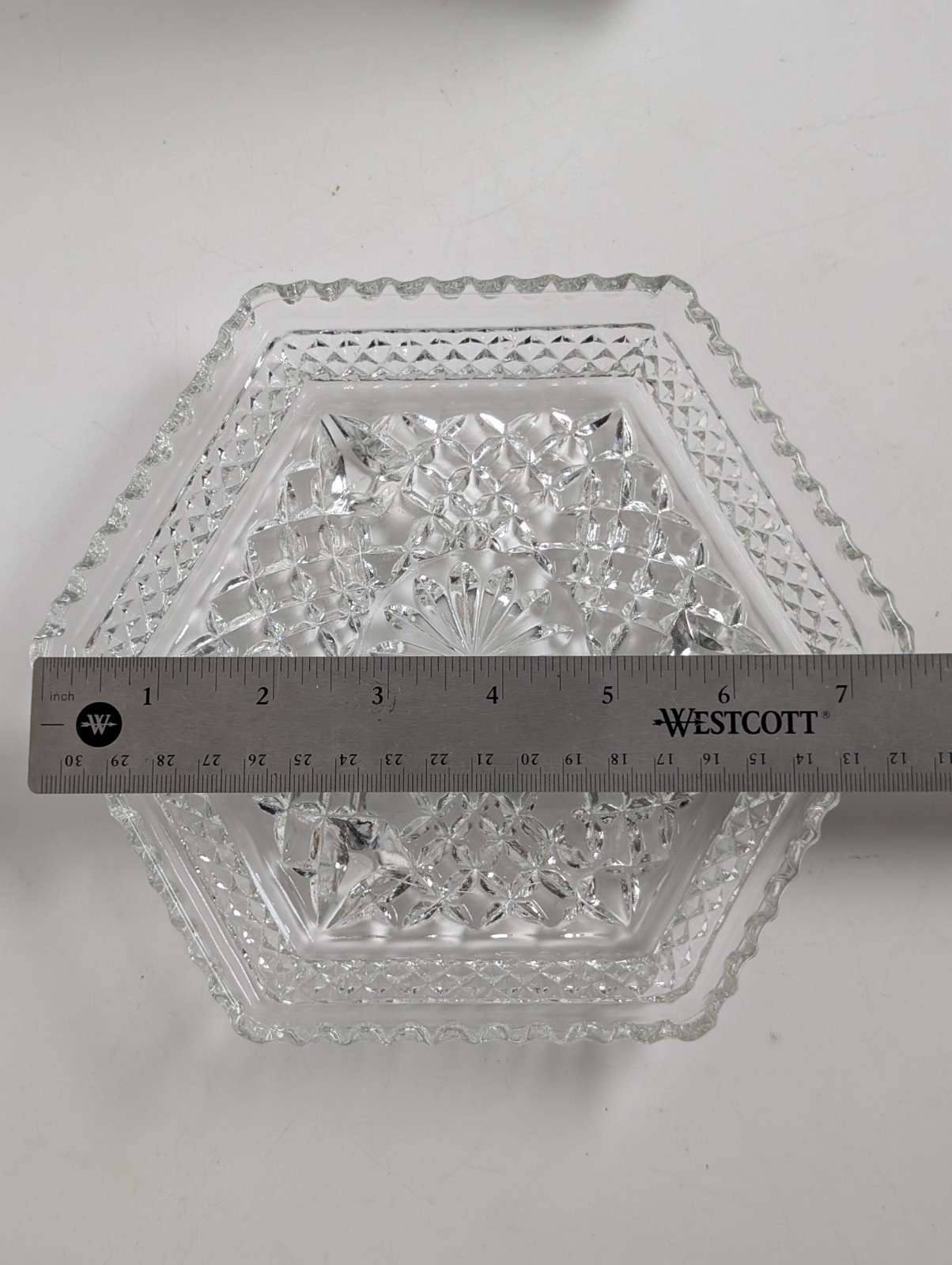 Vintage Set 8 Clear Pressed Glass Hexagon Plates Starburst 7.5”