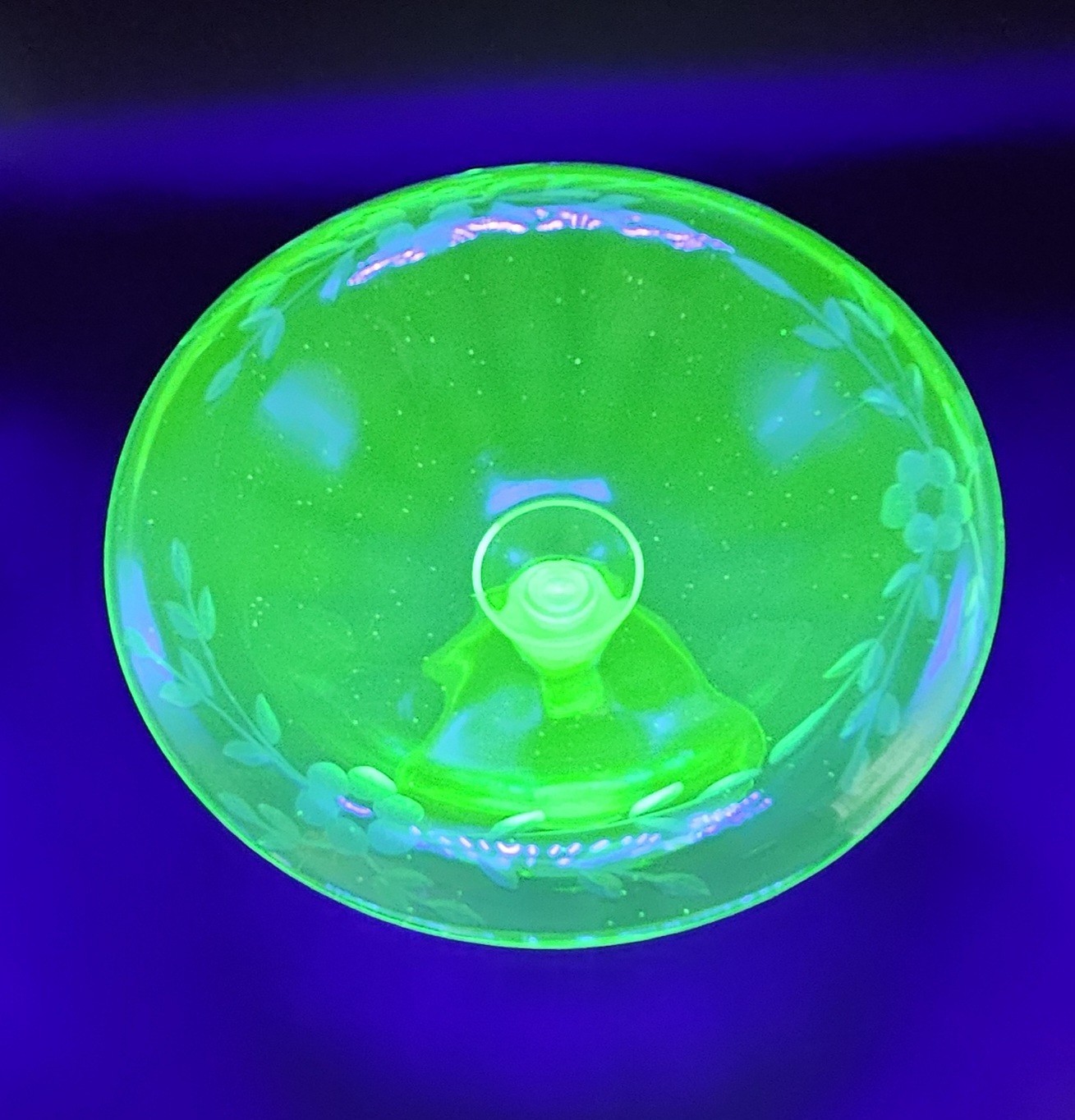 Green Depression Etched Vaseline Uranium Candy Dish Glass Pedestal Compote