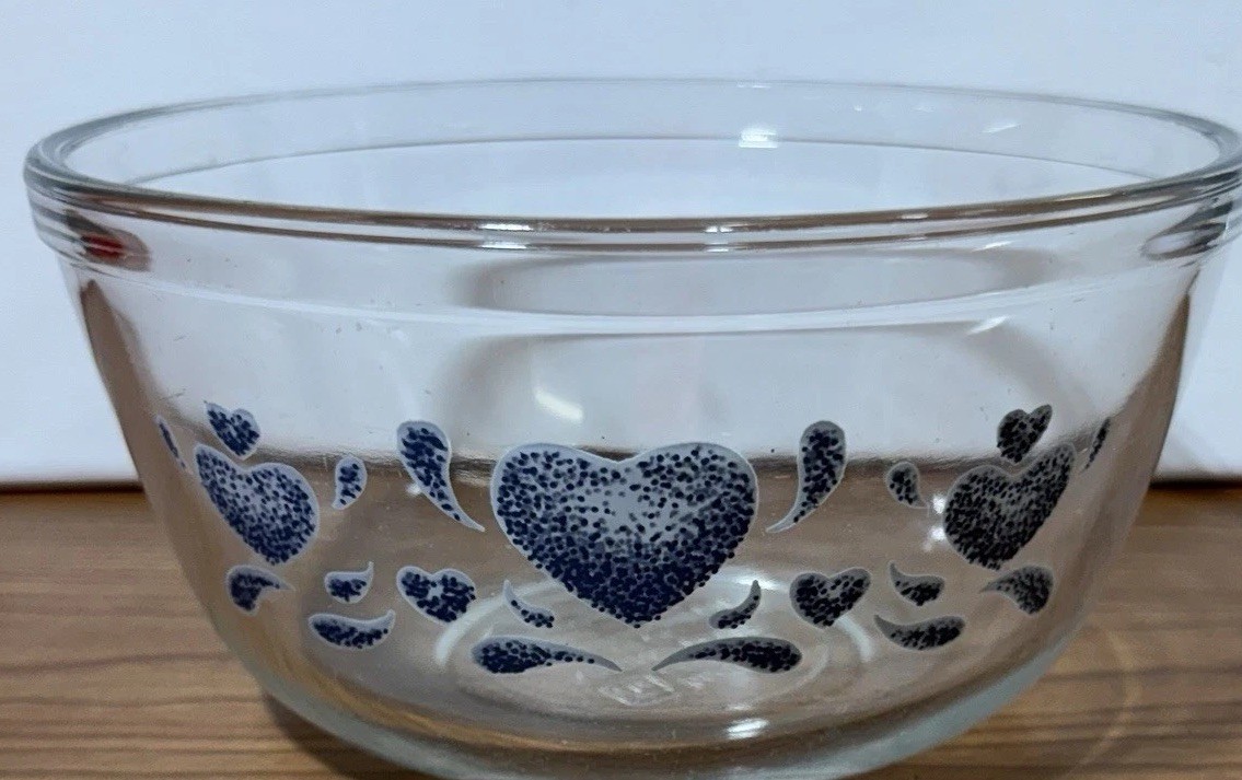 Anchor Hocking Clear Glass Vintage Painted Blue Hearts Glass Mixing Bowl Nice