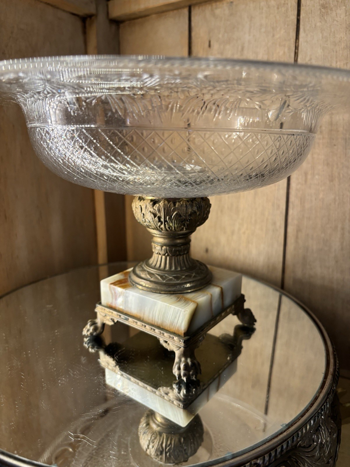PAIRPOINT “GUILFORD” CRYSTAL WHEEL-CUT & ENGRAVED COMPOTE / CENTERPIECE