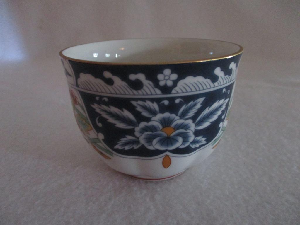 Gumps Kiku Coffee/ Tea Cup Blue & Rust Floral Gold Edge Excellent Multiple Avail