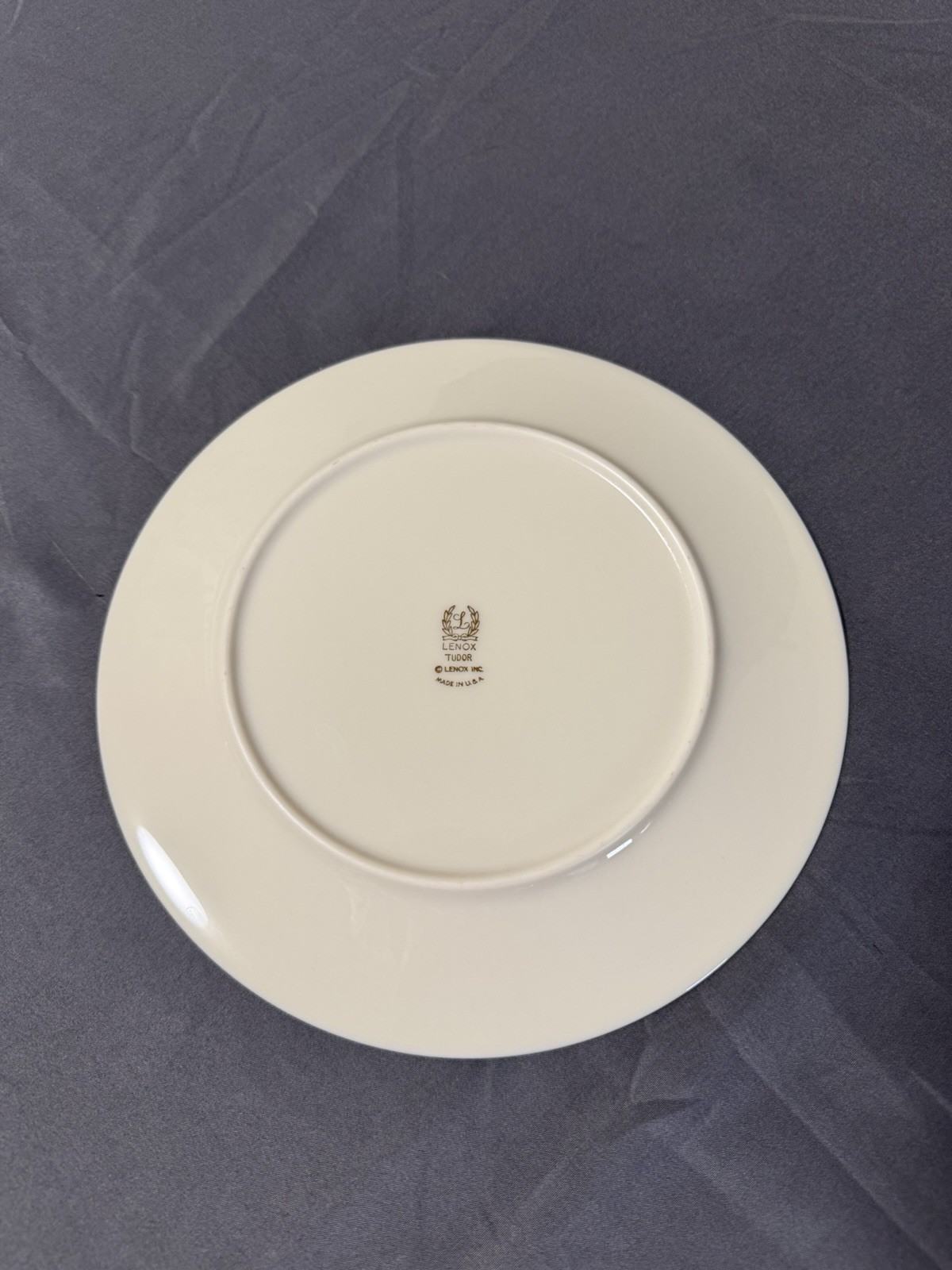 Lenox Tudor Plate 8 1/8″ Gold Blue Border Made in USA Replacement#2
