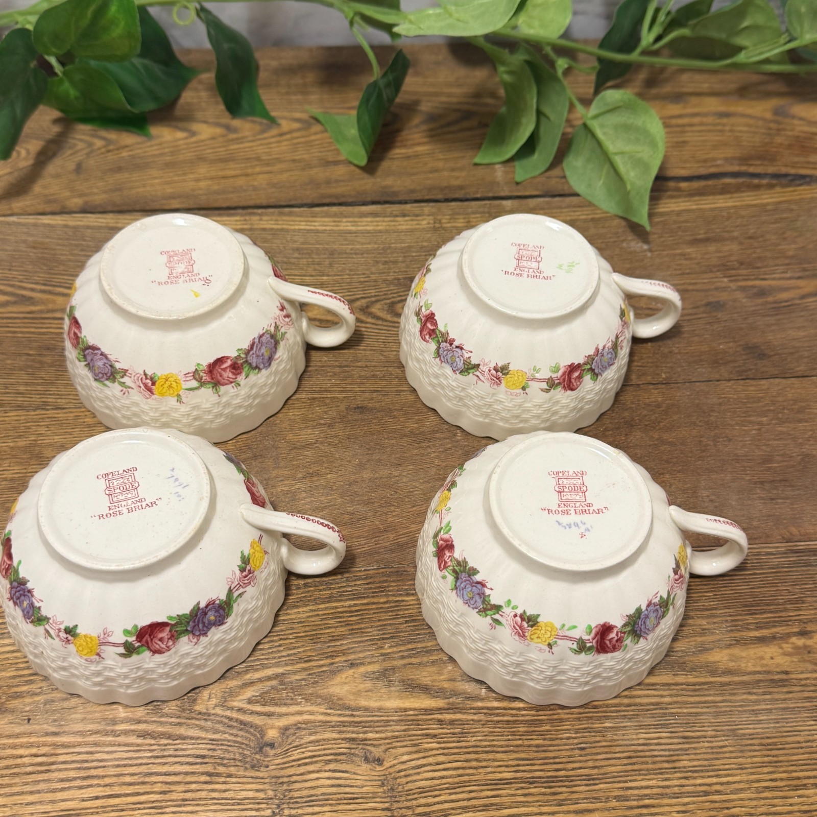 4 Copeland Spode Rose Briar Chelsea Wicker Porcelain Tea Cups Footed Coffee Set