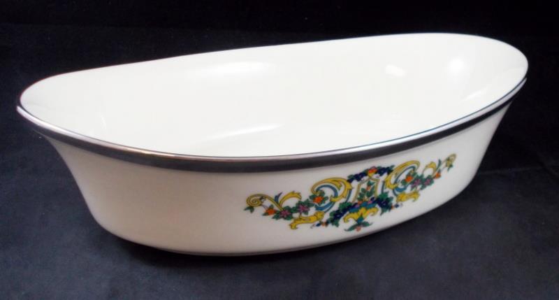 Lenox FAIR LADY Oval Vegetable Bowl 10.25 Inch Cream Background GREAT CONDITION