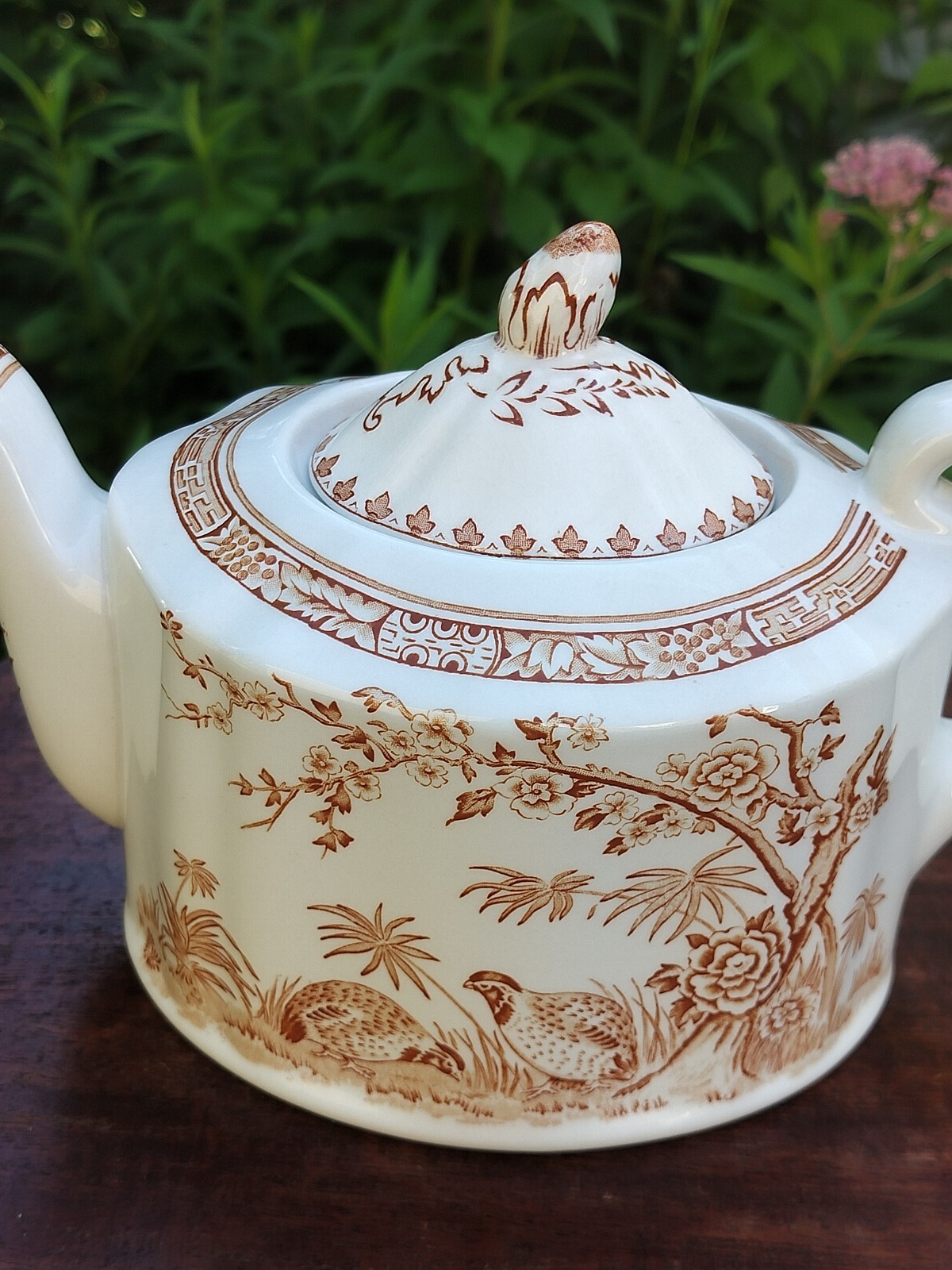 VINTAGE Mason BROWN QUAIL TEAPOT BROWN AND WHITE STONEWARE TEAPOT WILDLIFE