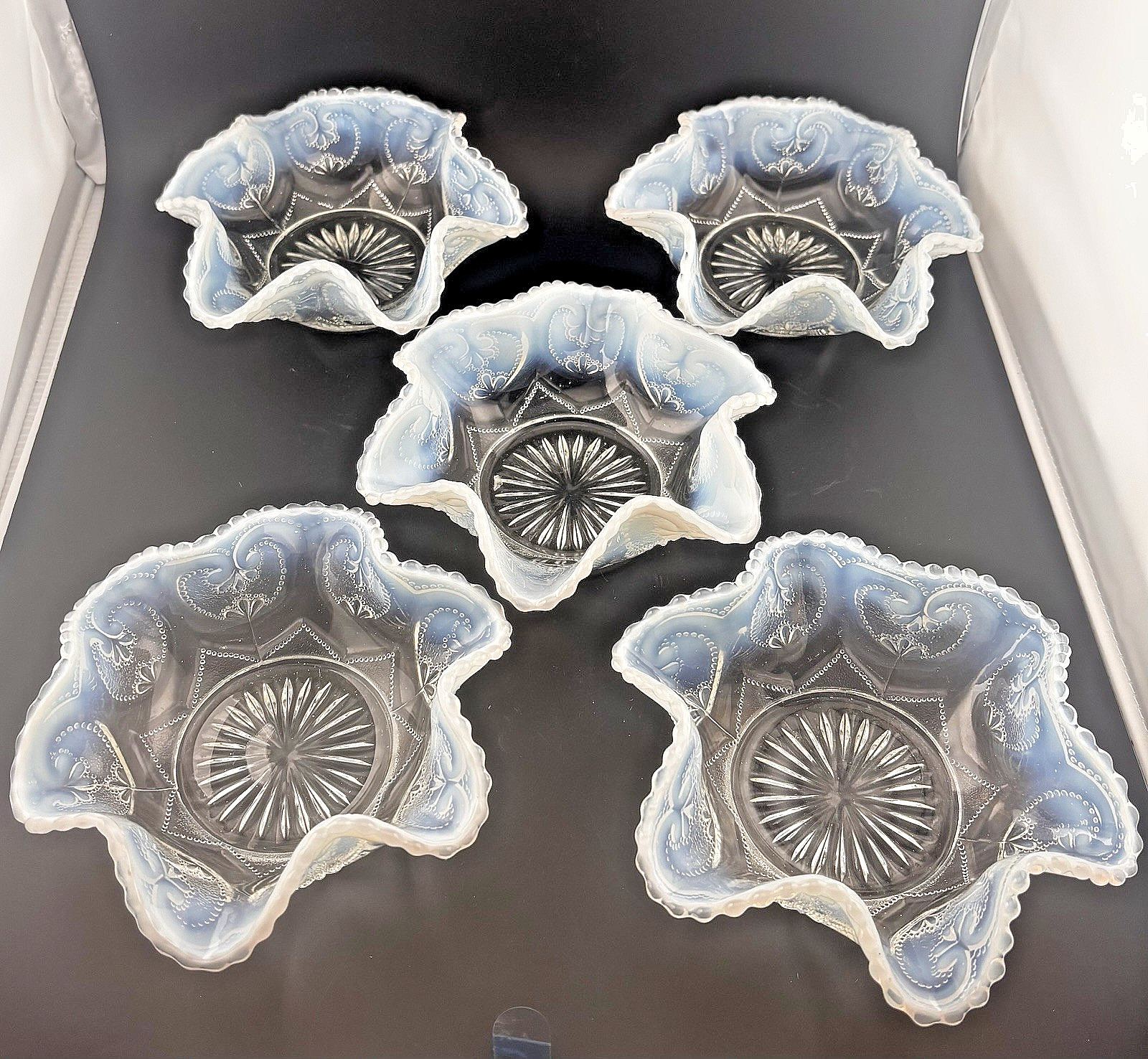 Vintage Dugan Opalescent Glass Jeweled Heart Berry Bowl Set – 5 Berry Bowls