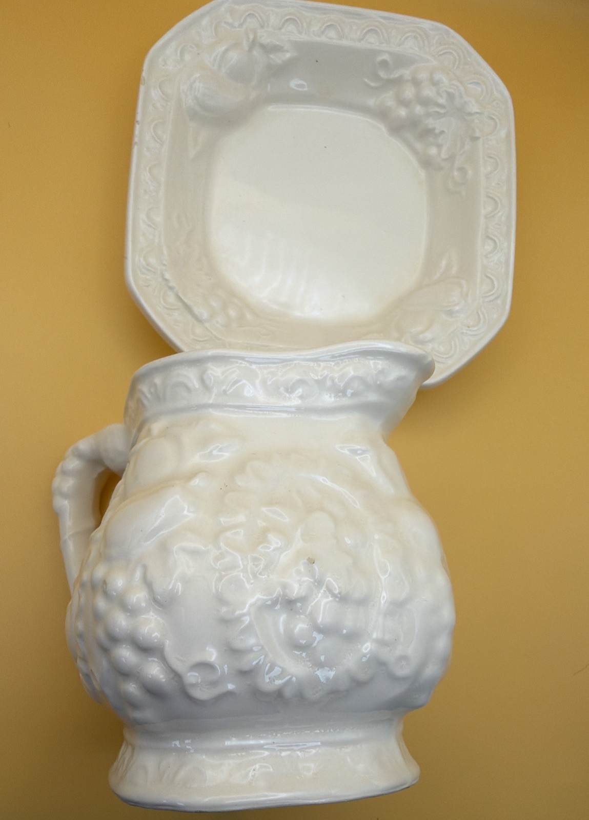 Small 1 Cup creamer Pitcher With Saucer 1950’s Made In Japan Vintage Grapes
