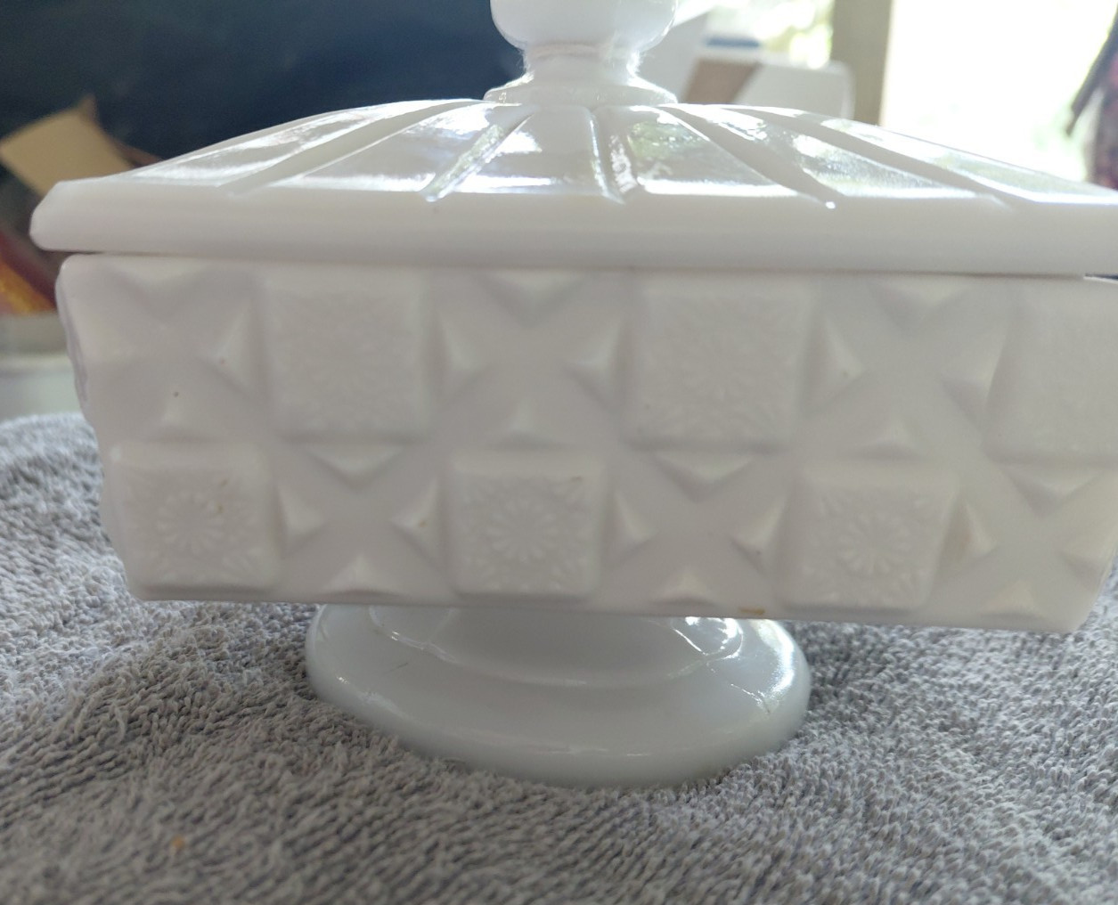 Vtg. Westmoreland Old Quilt Square Ftd. Covered Candy Milk Glass 5″