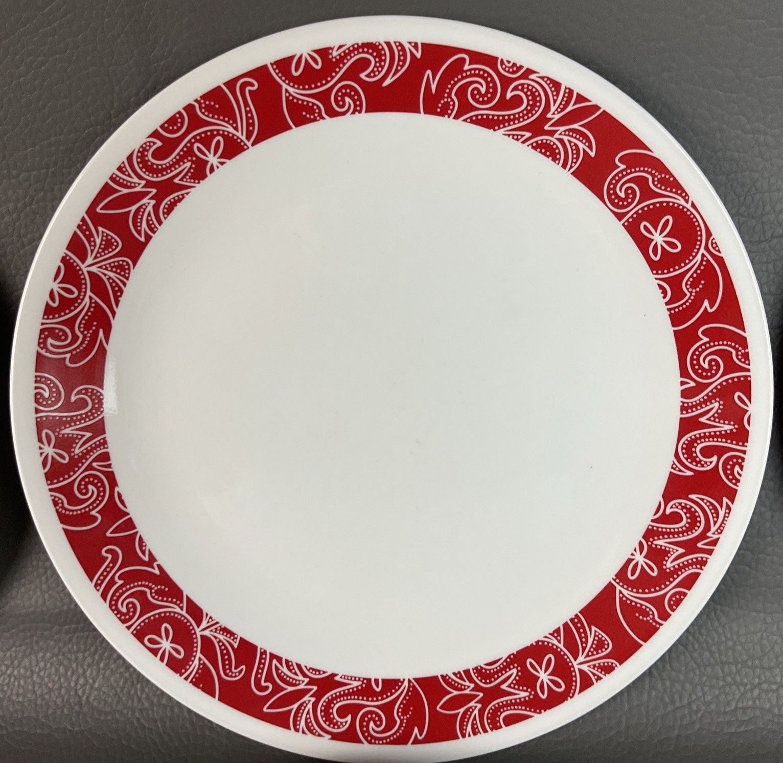 Lot of 8 Mixed Corelle Dinner Plates ~ 6 Different Patterns 10 1/4″