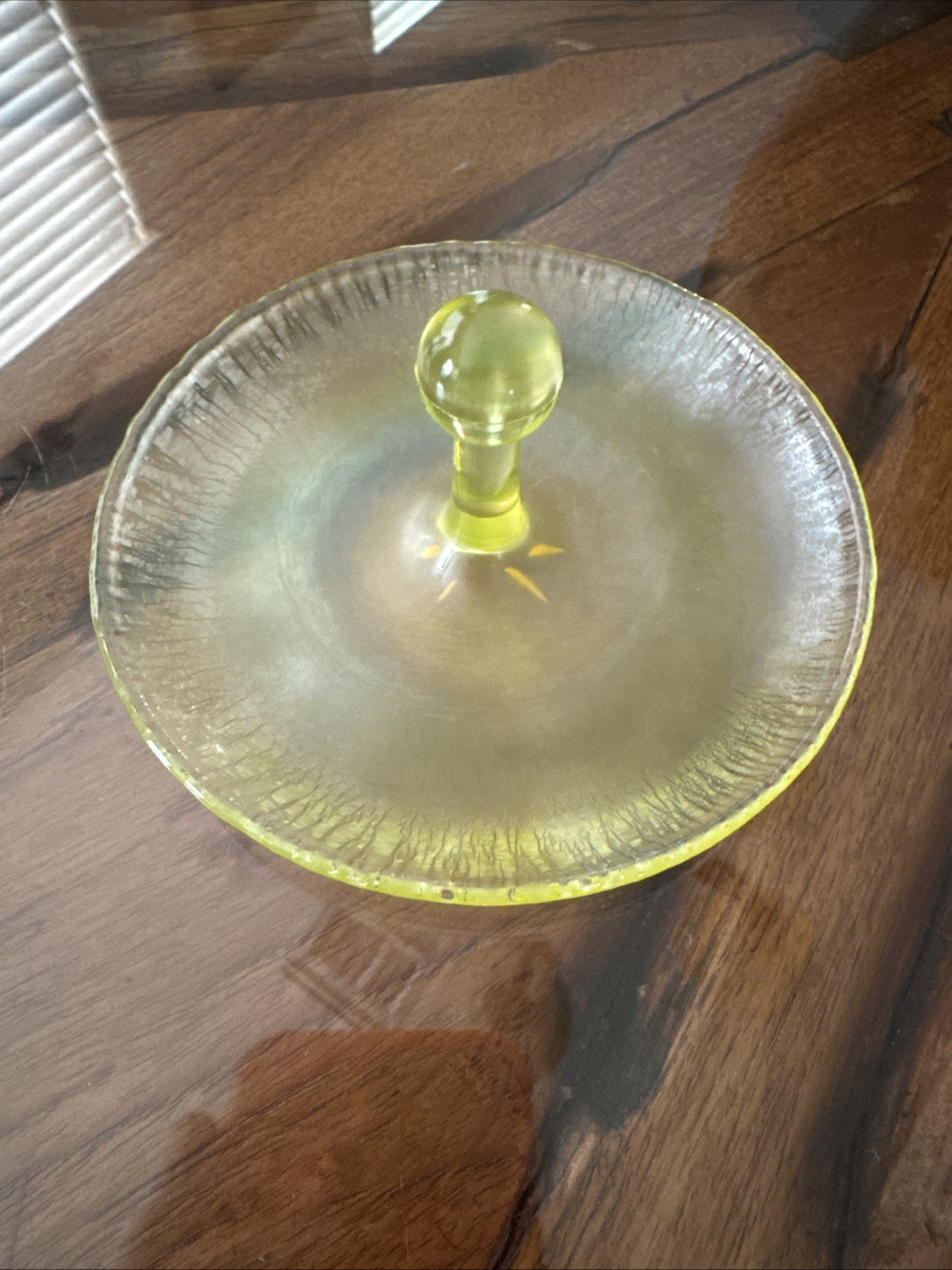 Antique 1920’s Fenton Vaseline Topaz Stretch Lemon Ring Holder
