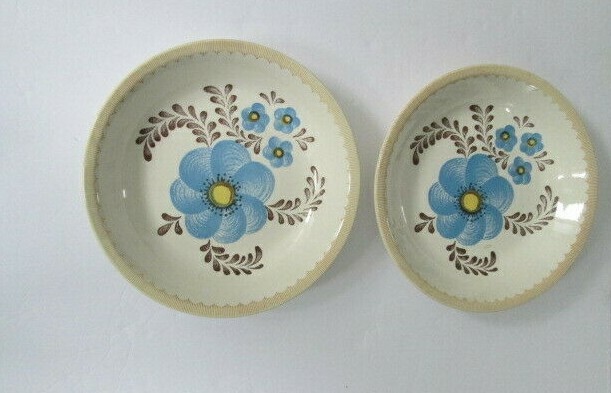 ROYAL CHINA JEANNETTE set of 2 serving-pasta bowls in cream w/ brown-blue floral