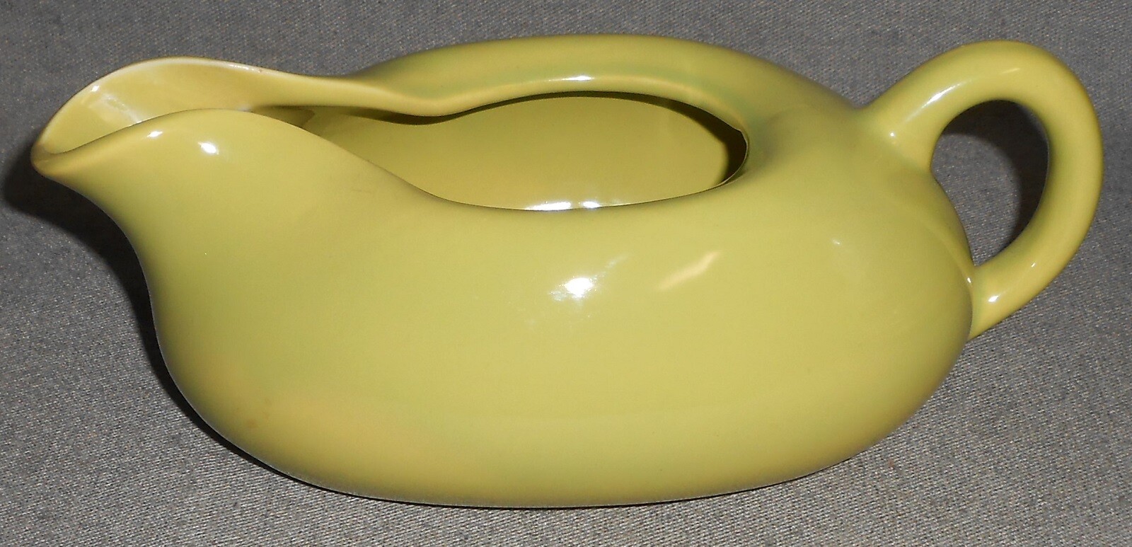 Mid Century Modern HOLLYDALE POTTERY Malibu Modern Chartreuse Pattern GRAVY BOAT