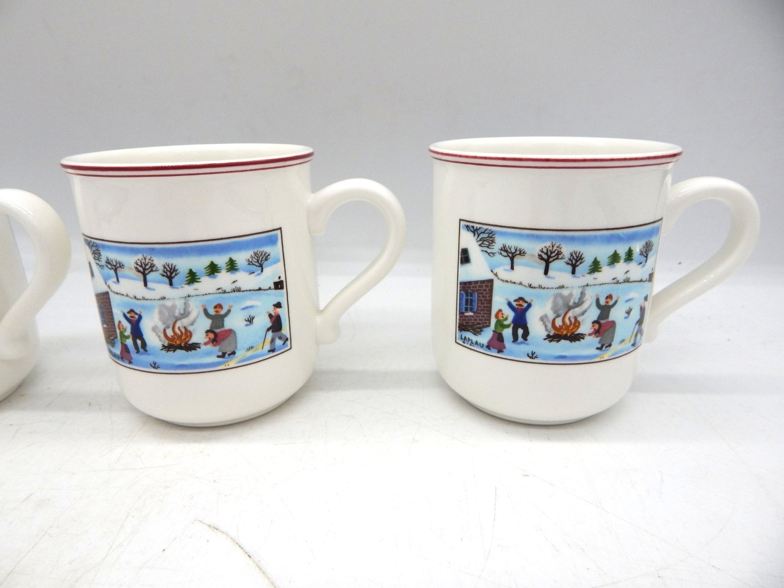Lot of 4 Villeroy & Boch Naif Christmas Tea or Coffee Cups 10 Oz