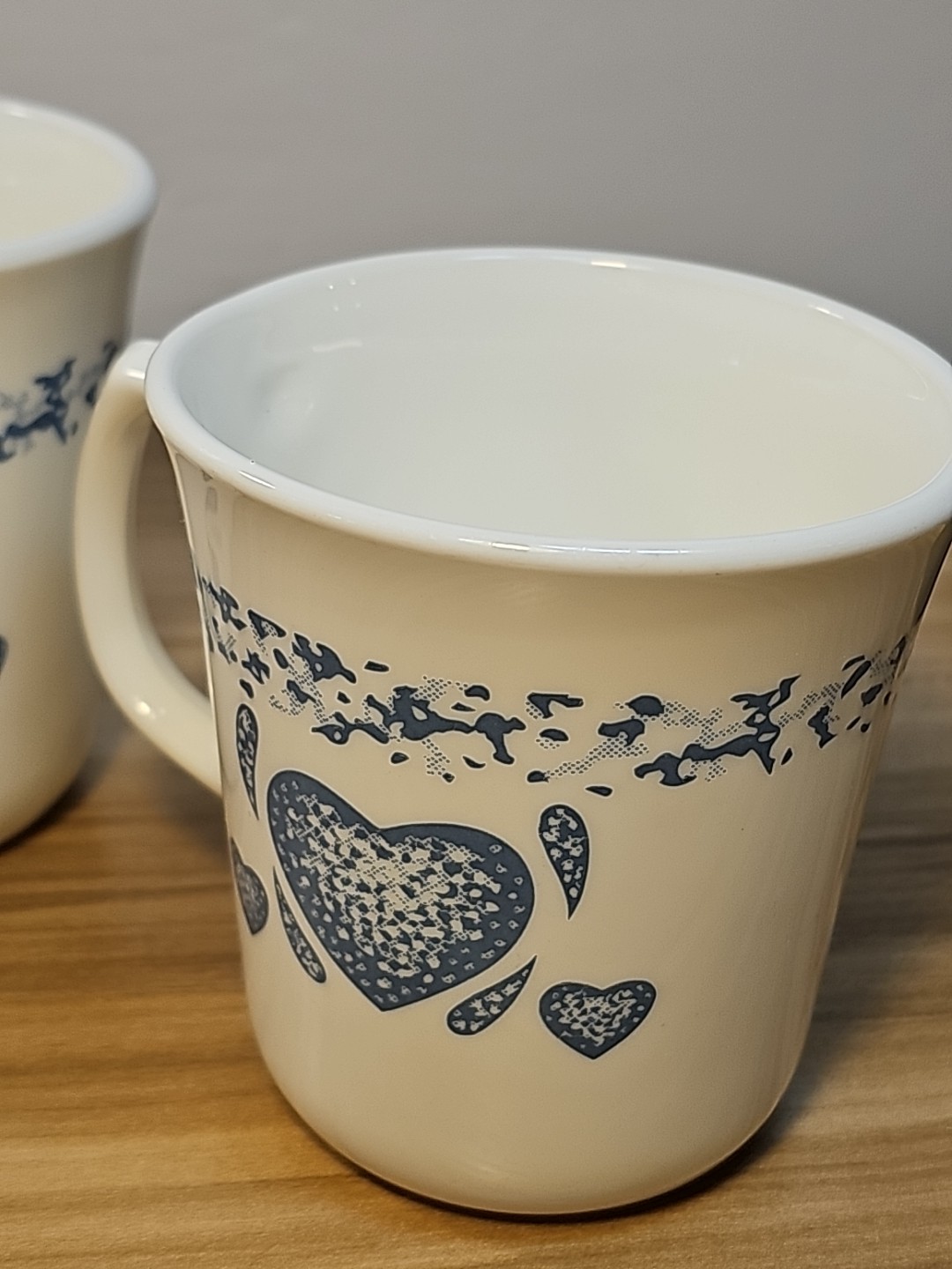 Corelle Corning Blue Hearts Coffee Mug / Cups USA Made set of 4