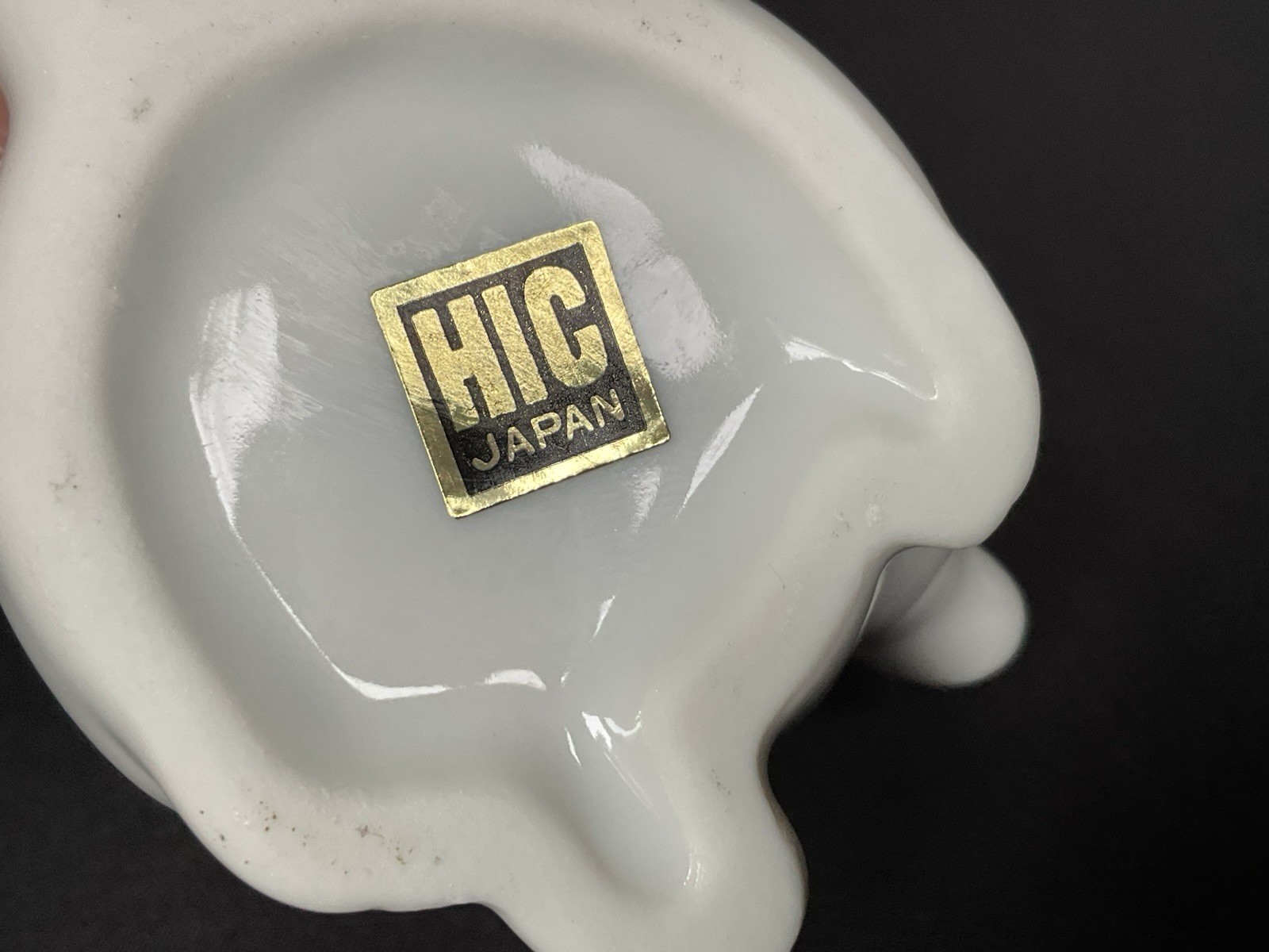 Porcelain Mini Cat Creamer Pitcher 3 Inches White Kitty HIC JAPAN Paw Spout
