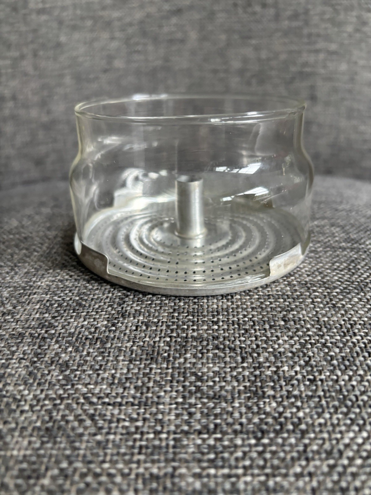 Pyrex Four And Six Cup Basket