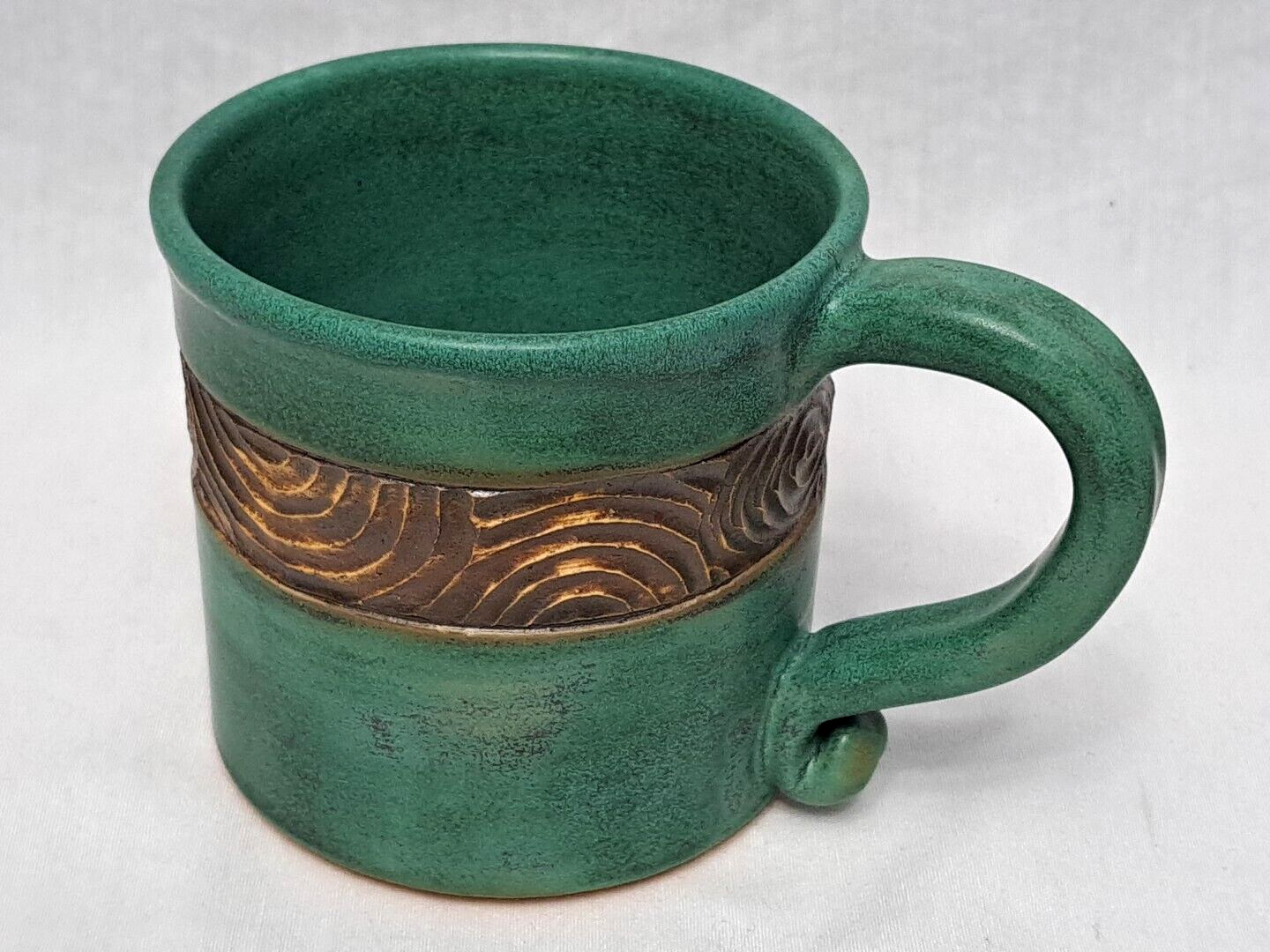 4 Studio Pottery Coffee Mugs Drip Glaze Native Island Look 18 Oz Carved Stamped