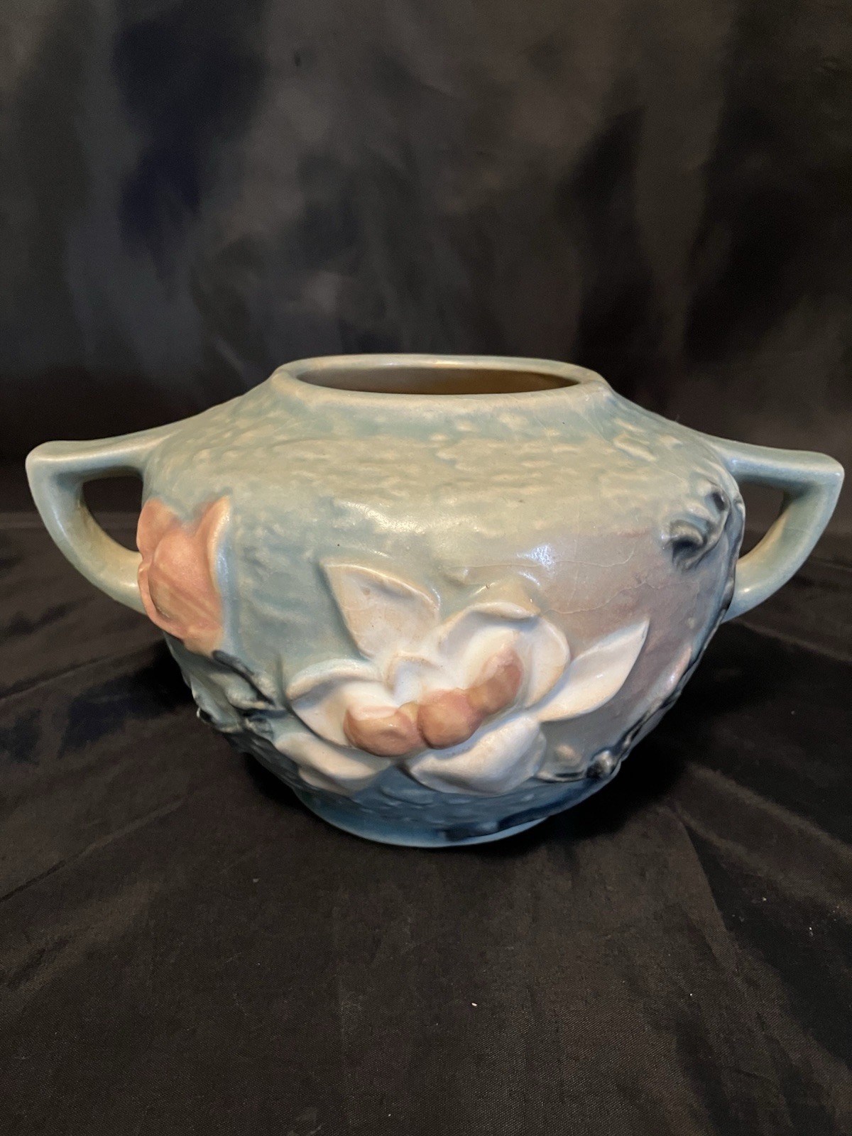 Vintage ROSEVILLE MAGNOLIA BLUE #446-4 ART POTTERY DOUBLE HANDLE BOWL 1943