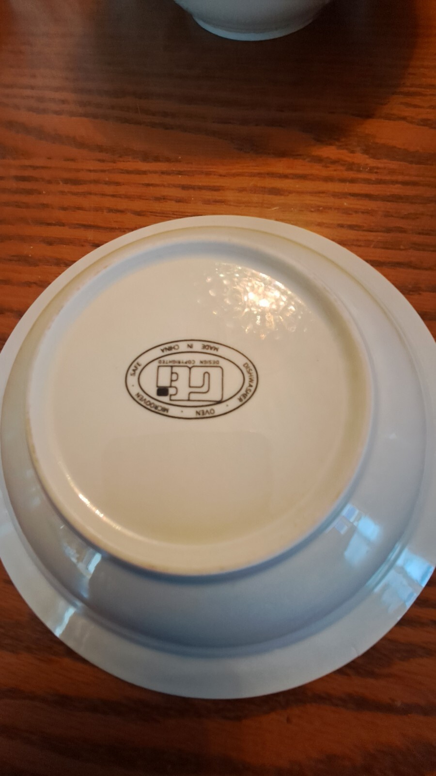 GEI Vintage Beautiful Christmas Candle Pattern 31 Piece Dinnerware Grouping