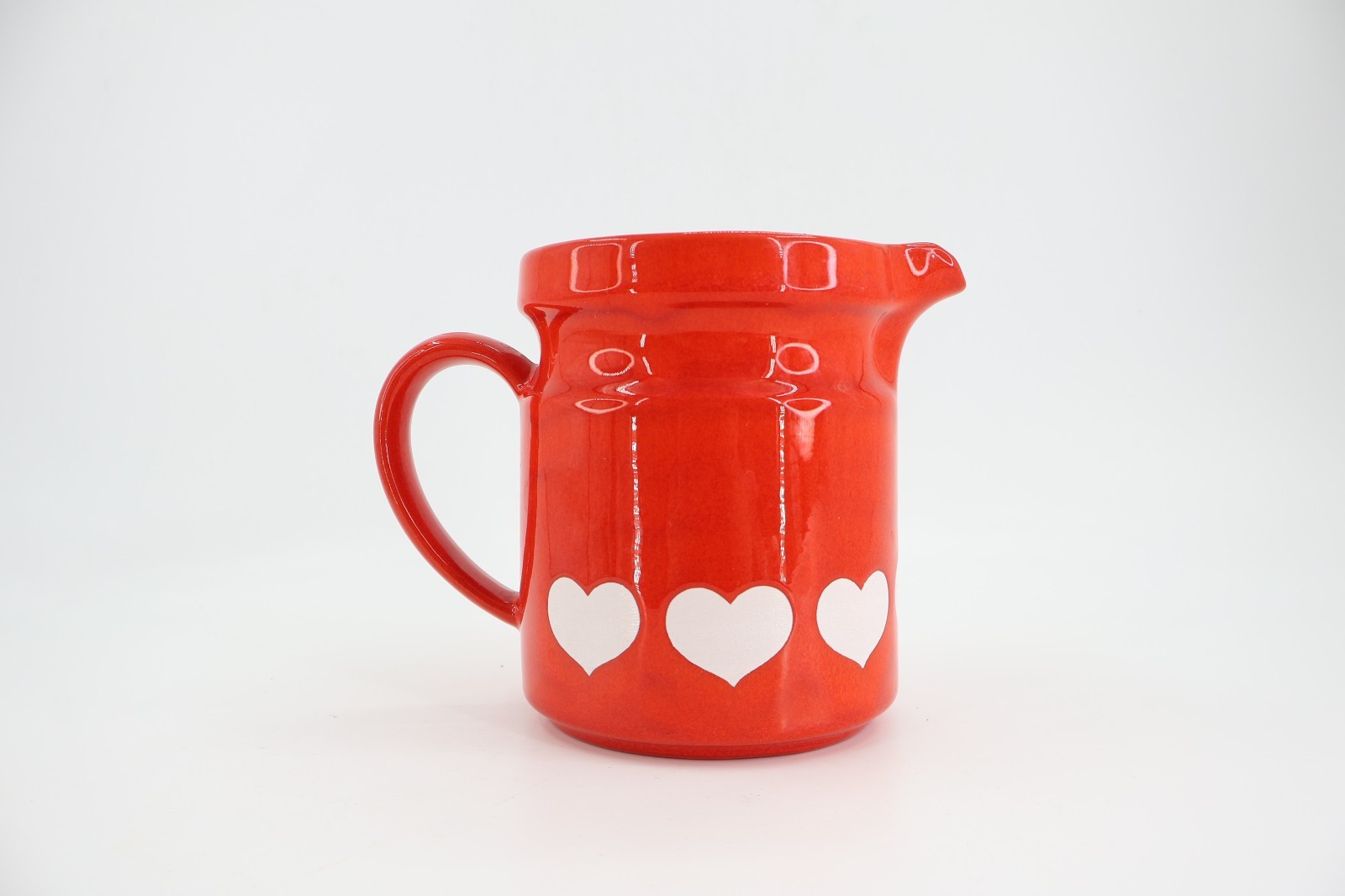 Waechtersbach Red White Hearts Creamer Pitcher Germany Earthenware 5.5″