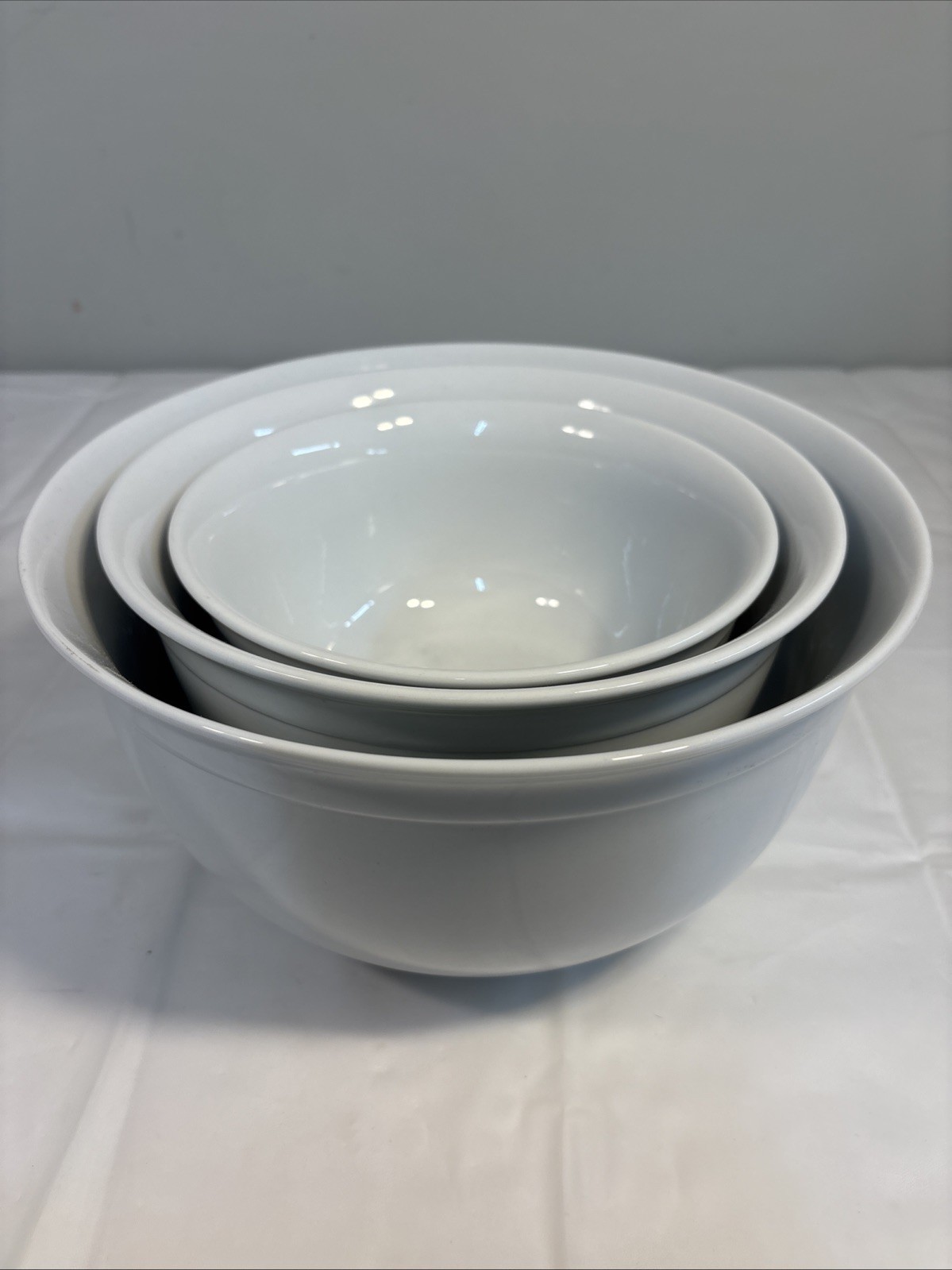 Food Network Ceramic Nesting Mixing Serving Bowls Set Of 3 White