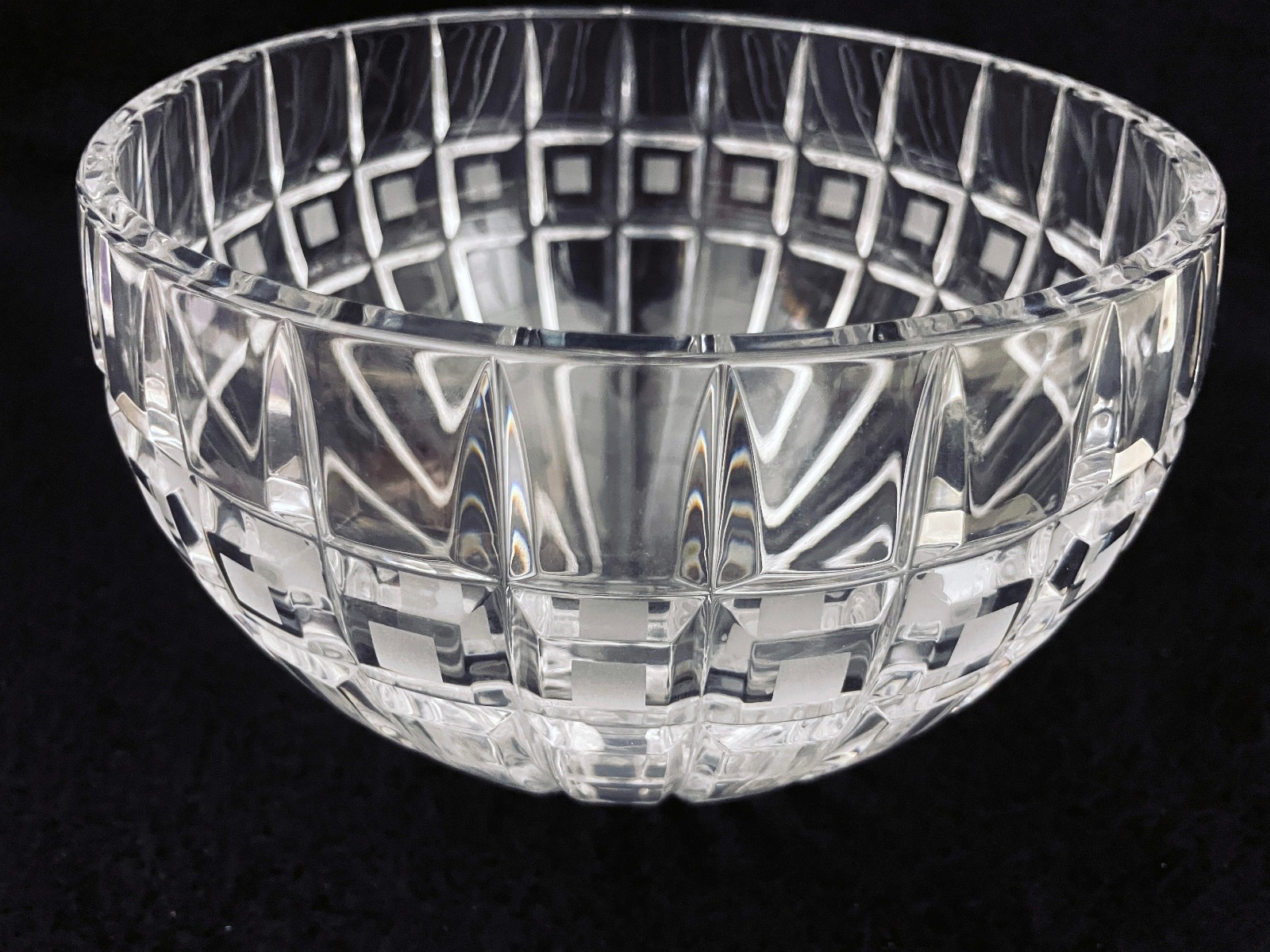 Marquis by Waterford Crystal Quadrata Bowl 7.5″ Frosted Squares