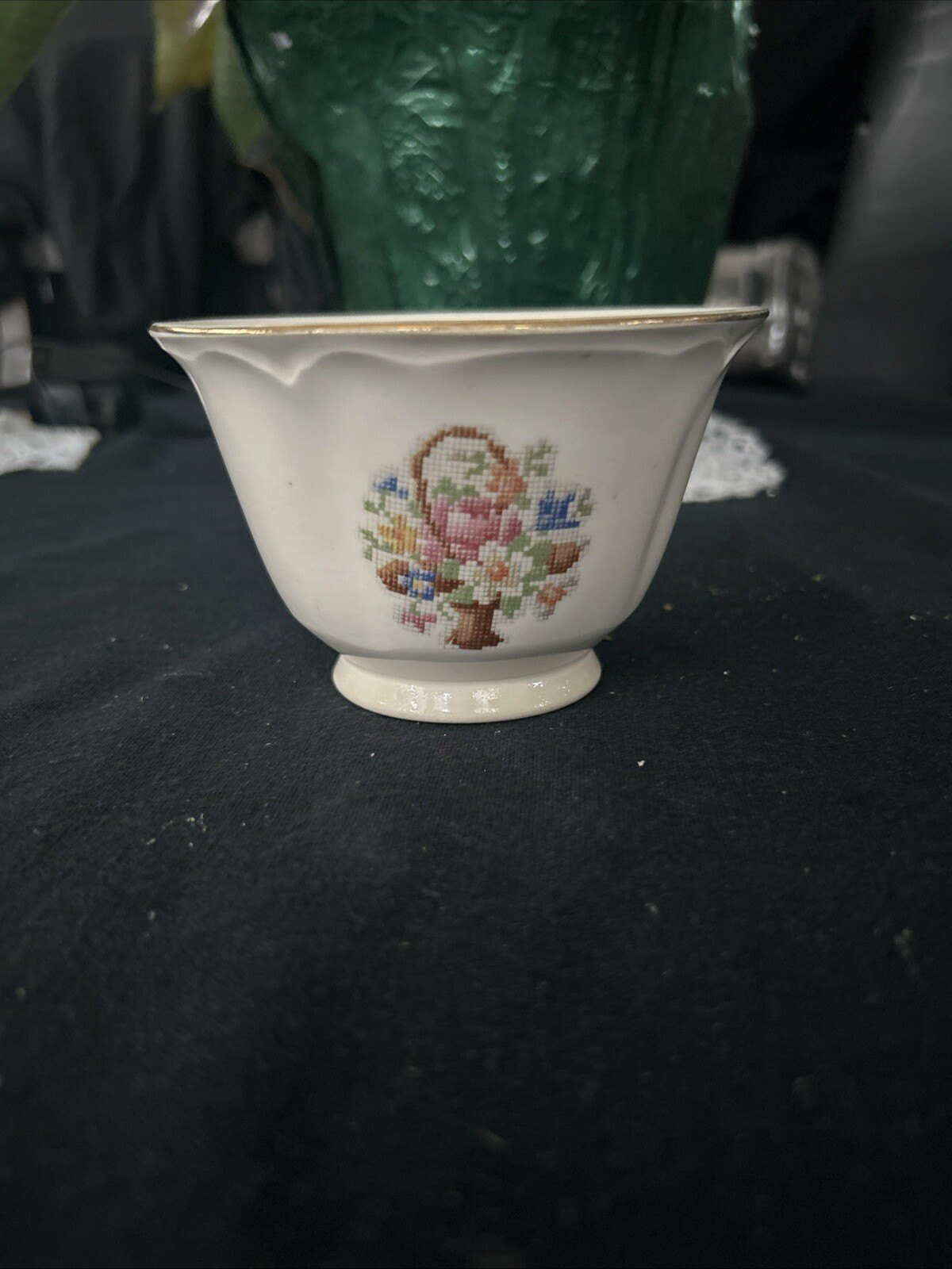 Victory Salem China Vintage 3” Ceramic Bowl Floral Basket Petit Point 23 K Rim